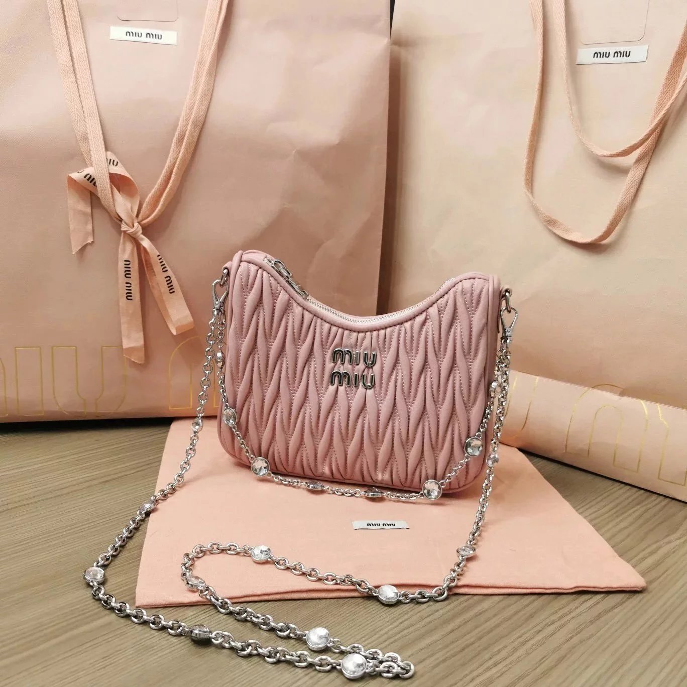 Miu Miu Bag Top version 【M Home】New Season Women's Bag Crystal Chain Accessories Series Handbag Pleated Lambskin hobo Bag Shoulder Crossbody Handbag Underarm Bag5BH211New Version Genuine Leather Shoulder Strap Shoulder Bag Chain Bag Underarm Bag