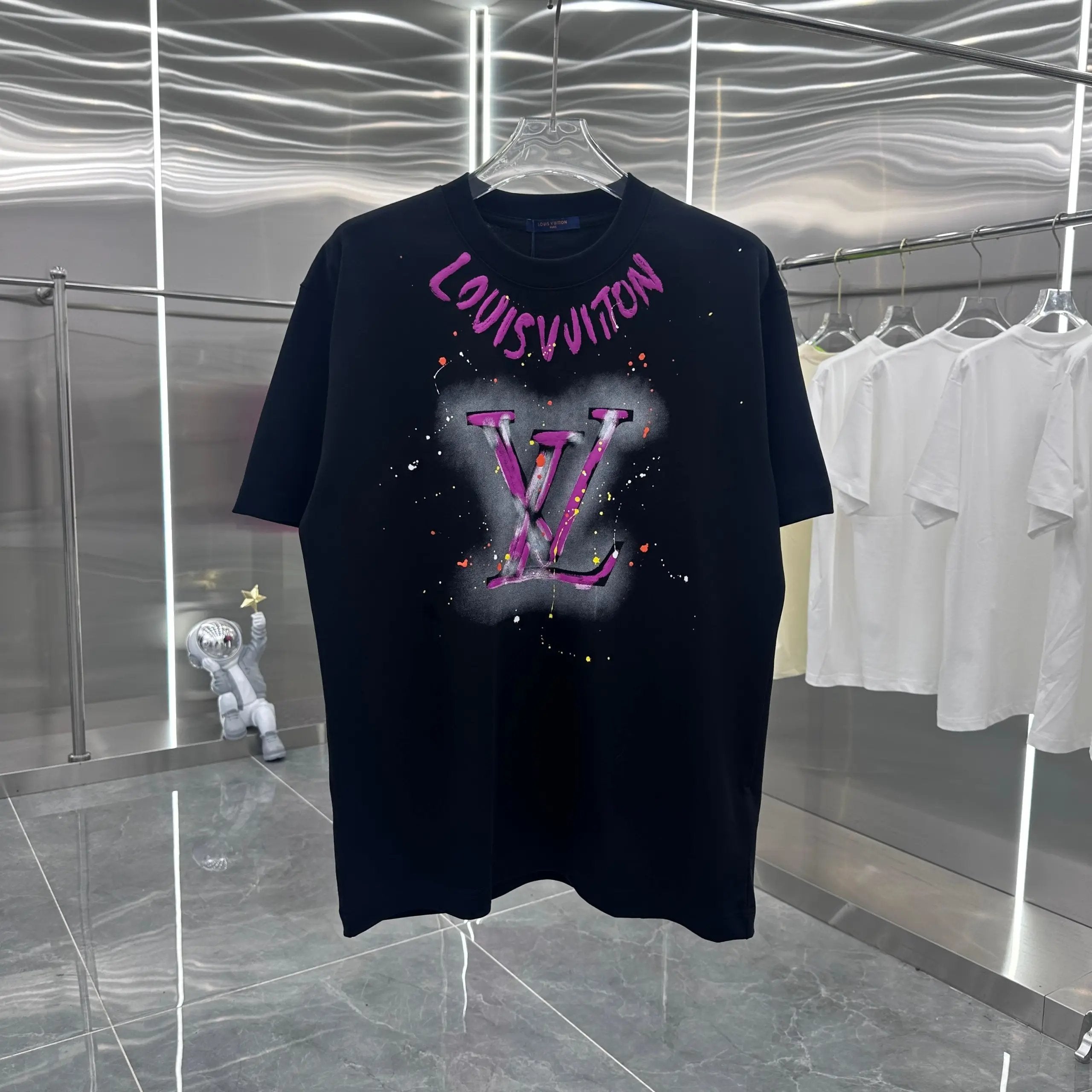 Louis Vuitton LV T-shirt Unique Hand-Painted Letter Chest Stain Print logo round Neck Short Sleeve25ss New Pure Cotton Unisex Style T Casual T-Shirt Base Layer Shirt OS Loose Fit Half Sleeve Top Plus Size