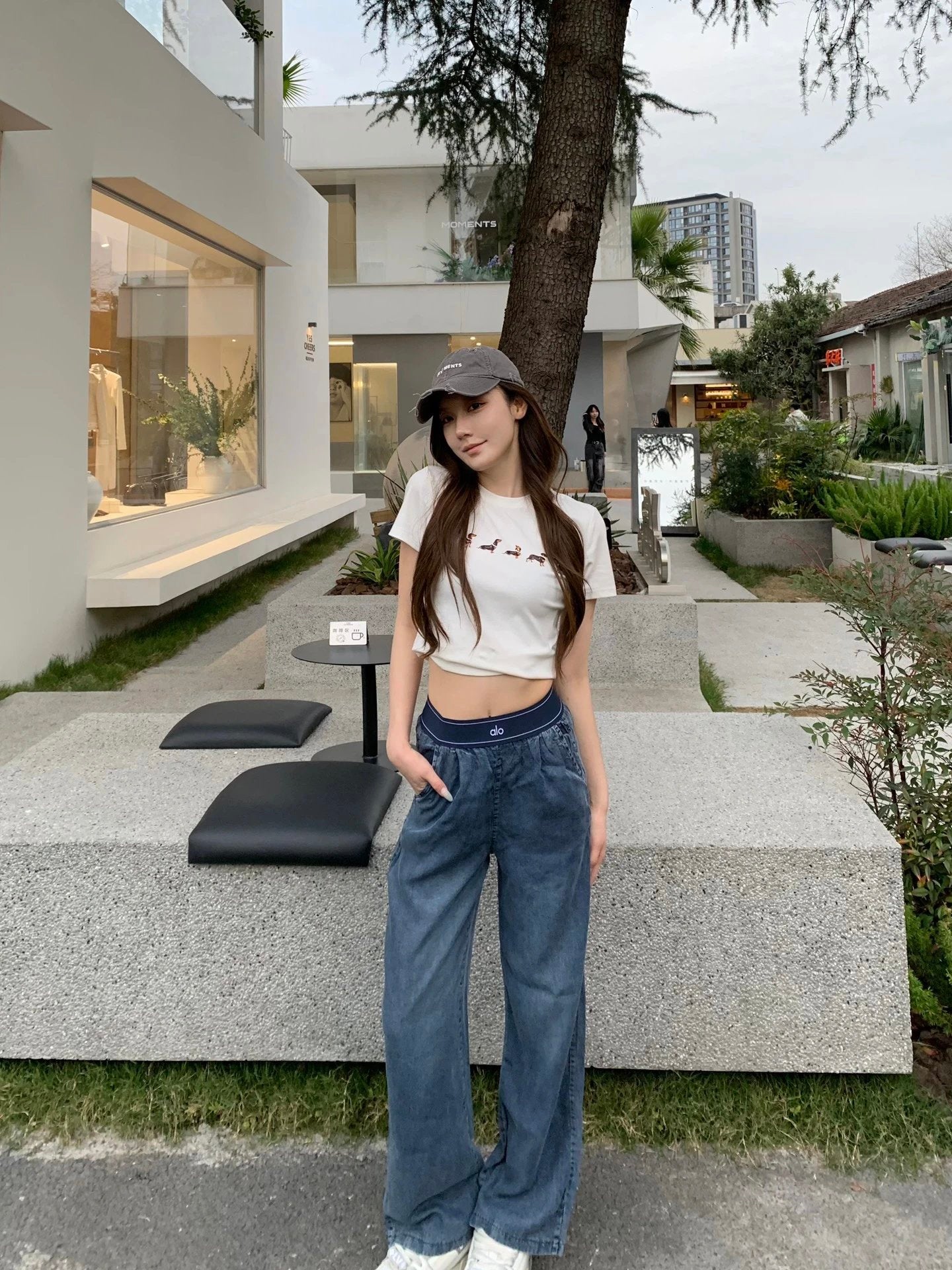 Alo Yoga Sweatpants Letter Embroidery logo25ss Spring Summer New Wide Leg Slim Fit Jeans Women Loose Fit Long Pants