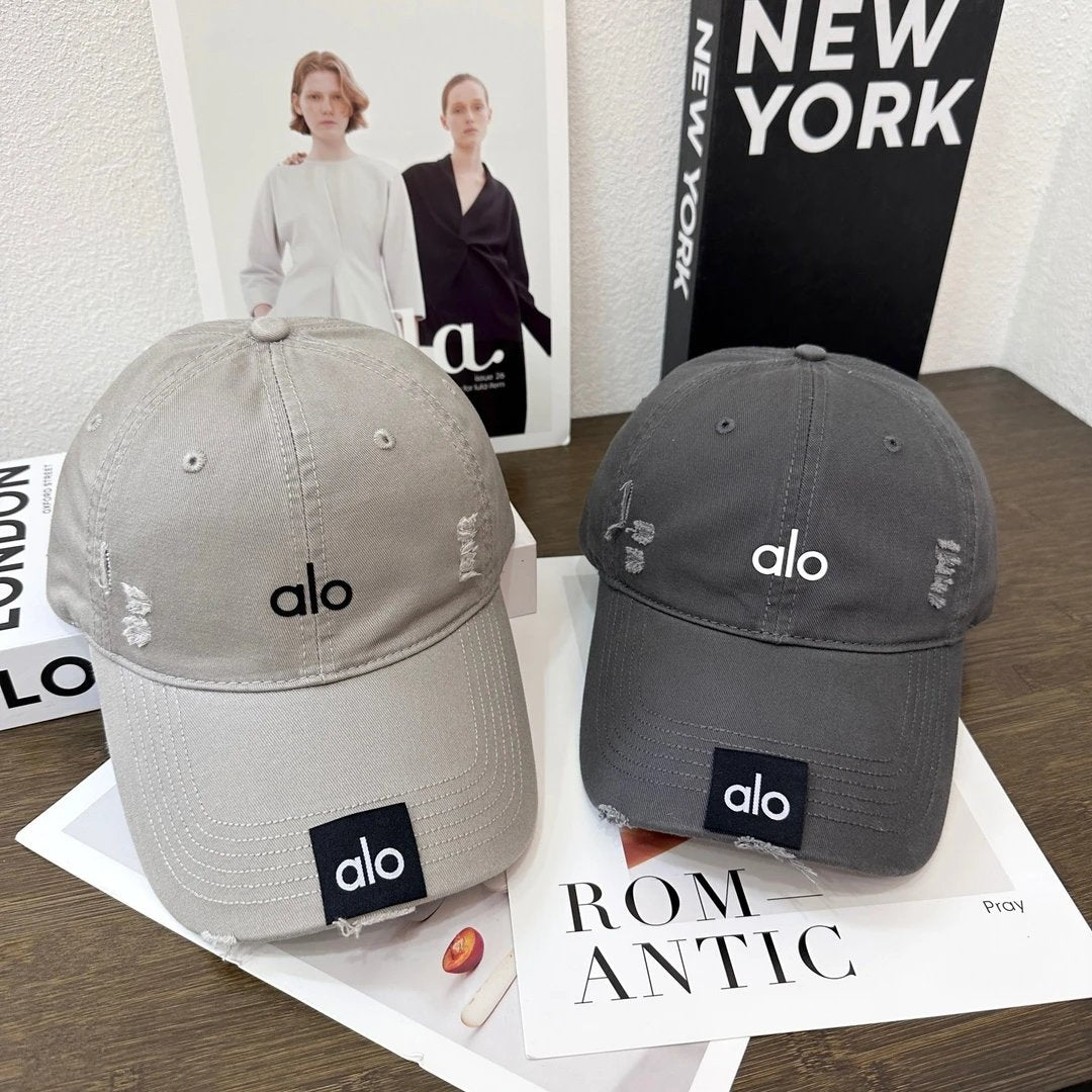 Alo Yoga Hat Classic Letters logo Baseball Cap Sunshade Sun Protection Duckbill Cap Unisex Couple Style Large Head Circumference Slimming Face Curved Brim Versatile Sports Hat