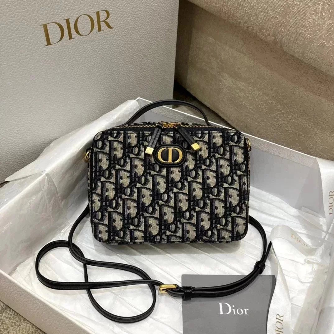 Dior Women's Bag Top version 【Original Version】New Ladies Caro Camera Bag Diamond Plaid Sheepskin Chain Bag Portable Box Bag French Travel Bag