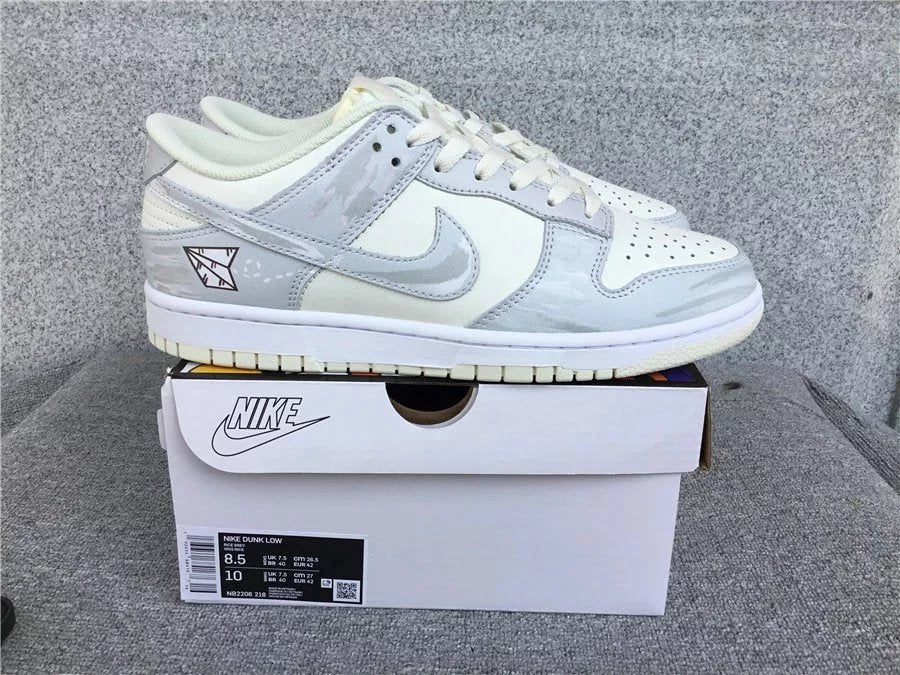 Nike Dunk Low shoes