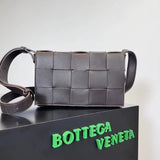 Bottega Veneta Women's Bag Top version 【Special Cabinet Version】Woven bag CROSSBODY Square Bag Pillow Bag（Lambskin）Rubik's cube bag Cassette15Plaid Woven Bag Original Leather Handbag Waist Bag Chest Bag Shoulder Messenger Bag Unisex Men's and Women's Bags