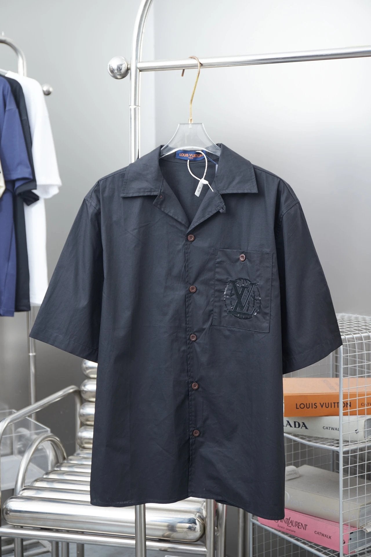 Louis Vuitton LV Shirt Embroidered Chest Pocket logo Solid Color Turn-down Collar Short Sleeve Shirt Unisex Versatile Business Casual Slim Fit Jacket