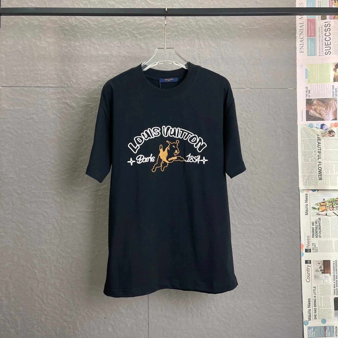 Louis Vuitton LV T-shirt Brown Small French Bulldog Embroidery on Chest Letters logo round Neck Short Sleeve25ss New Pure Cotton Unisex Style T T-shirt OS Loose Fit Base Shirt Half Sleeve T-Shirt Top Half Sleeve
