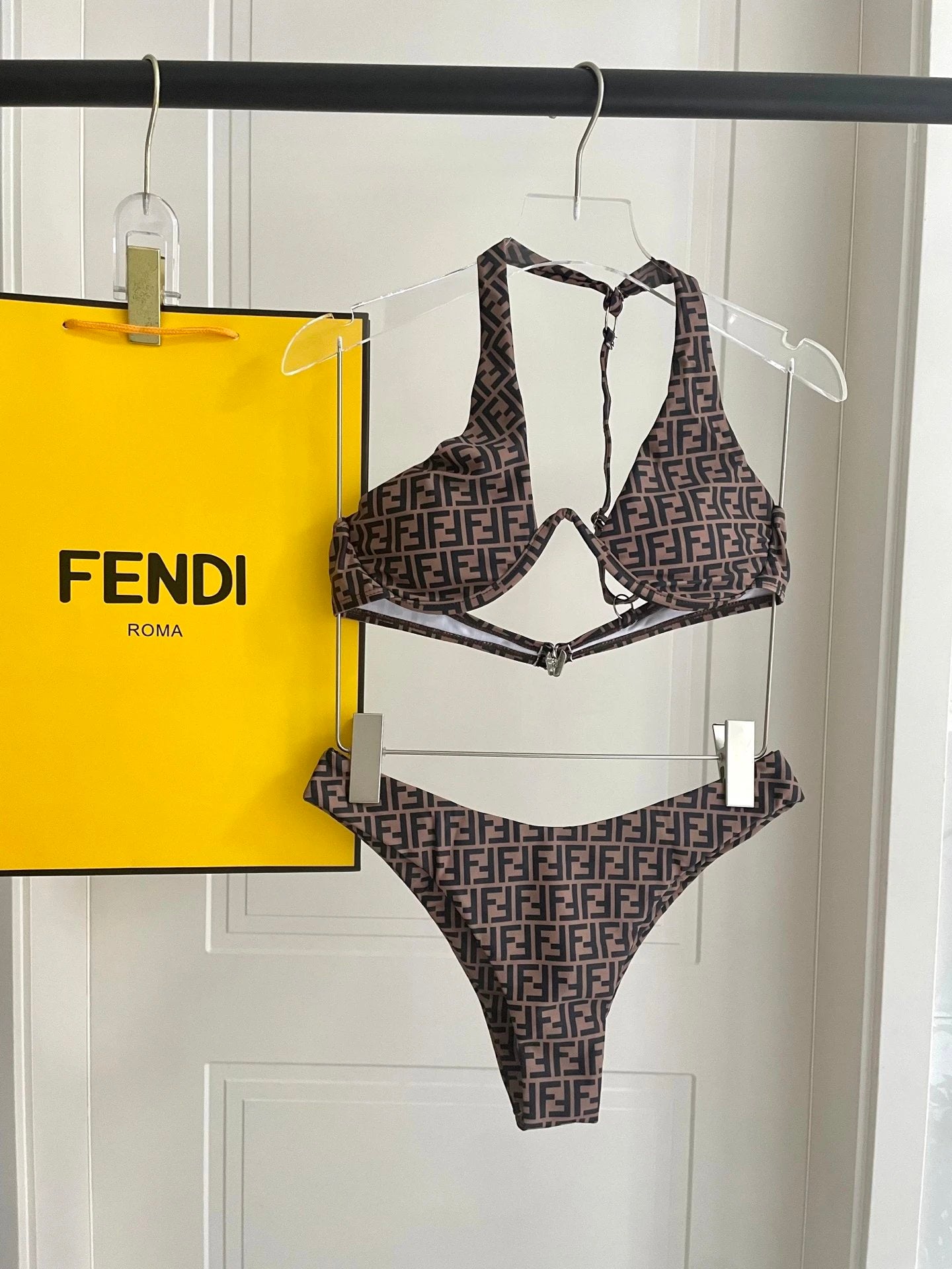 Fendi swimsuit Full Body Letter Jacquard Bikini Two-Piece Swimsuit Sexy Small Chest Gathered Beach Pool Backless White Women's Swimwear Vacation Hot Spring