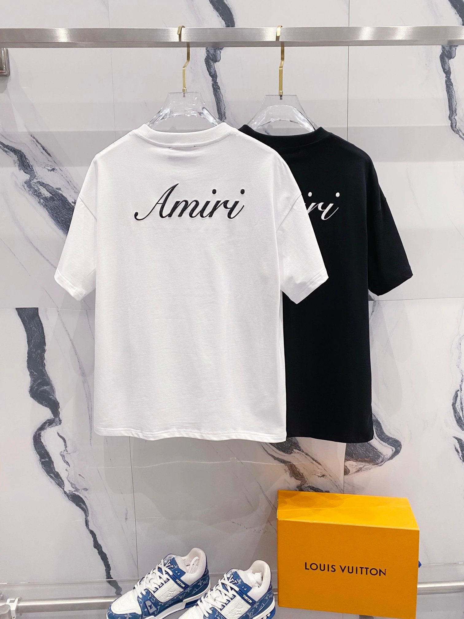 Amiri T-shirt Minimalist Letter Embroidery LOGO Logo Crew Neck Short Sleeve Pure Cotton T Unisex T-Shirt OS Loose Fit Casual T-Shirt