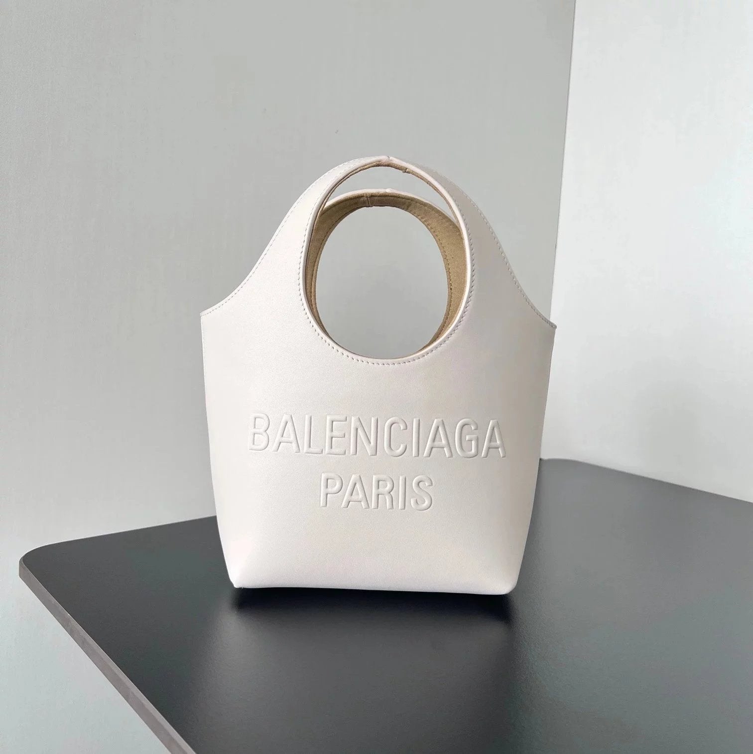 Balenciaga Bag Top version 【New to Original Quality】Marykate Large Tote Bag Vegetable Basket Bag Paris New miniTotebag Portable Shopping Basket Bag Backpack Clutch