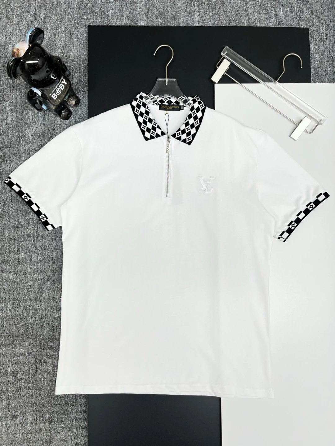 Louis Vuitton LV T-shirt Black and White Grid Embroidery on the Collar logoPOLO Short Sleeve Turn-down Collar Shirt Unisex Summer Loose Fit T Business Commuter Short Sleeve Shirt Plus Size