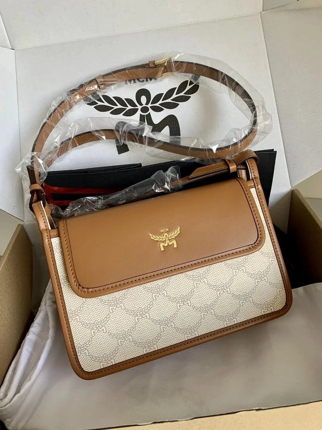 MCM Bag Top version 【New Two-in-One Messenger Bags】This Style Himmel Crossbody Bag Lauretos Women's Bag Made of Classic Pattern New Two-in-One Shoulder Bag