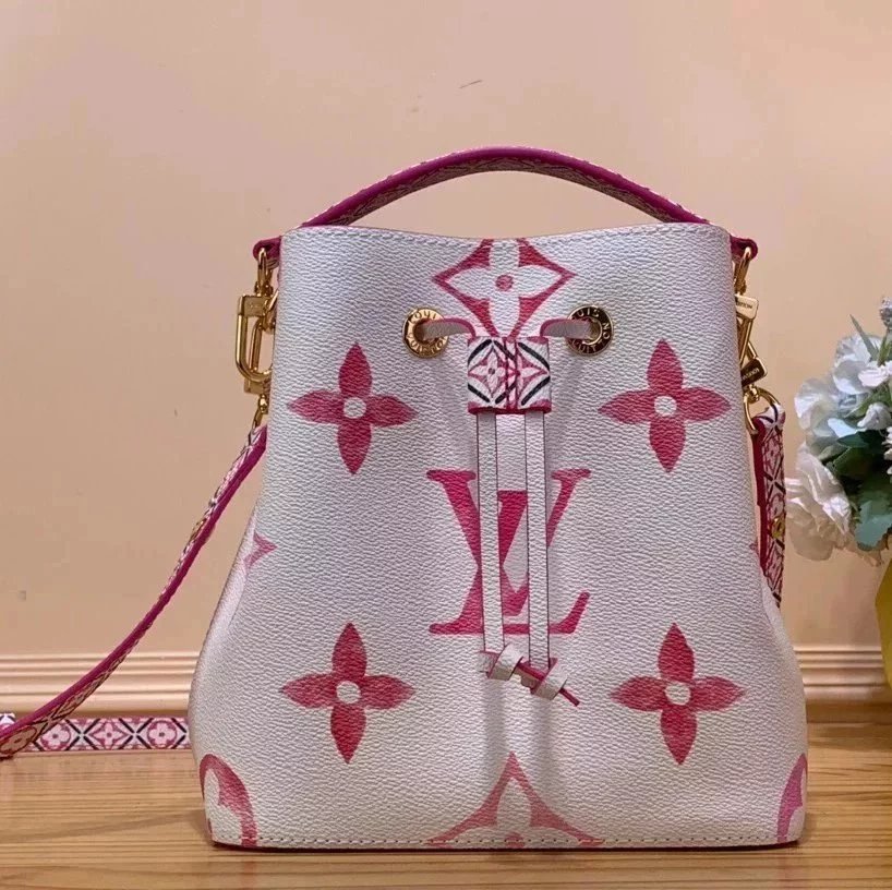 Louis Vuitton LV Women's Bag Top version New Arrival in Season Leisure Holiday Atmosphere M22986Blue Bucket Bag Series New Arrival in Season BB Handbag Bucket Bag Is Elegant Canvas Depicting Printed Bucket Bag M23055Bucket Bag M22979Shopping Bag Women's S