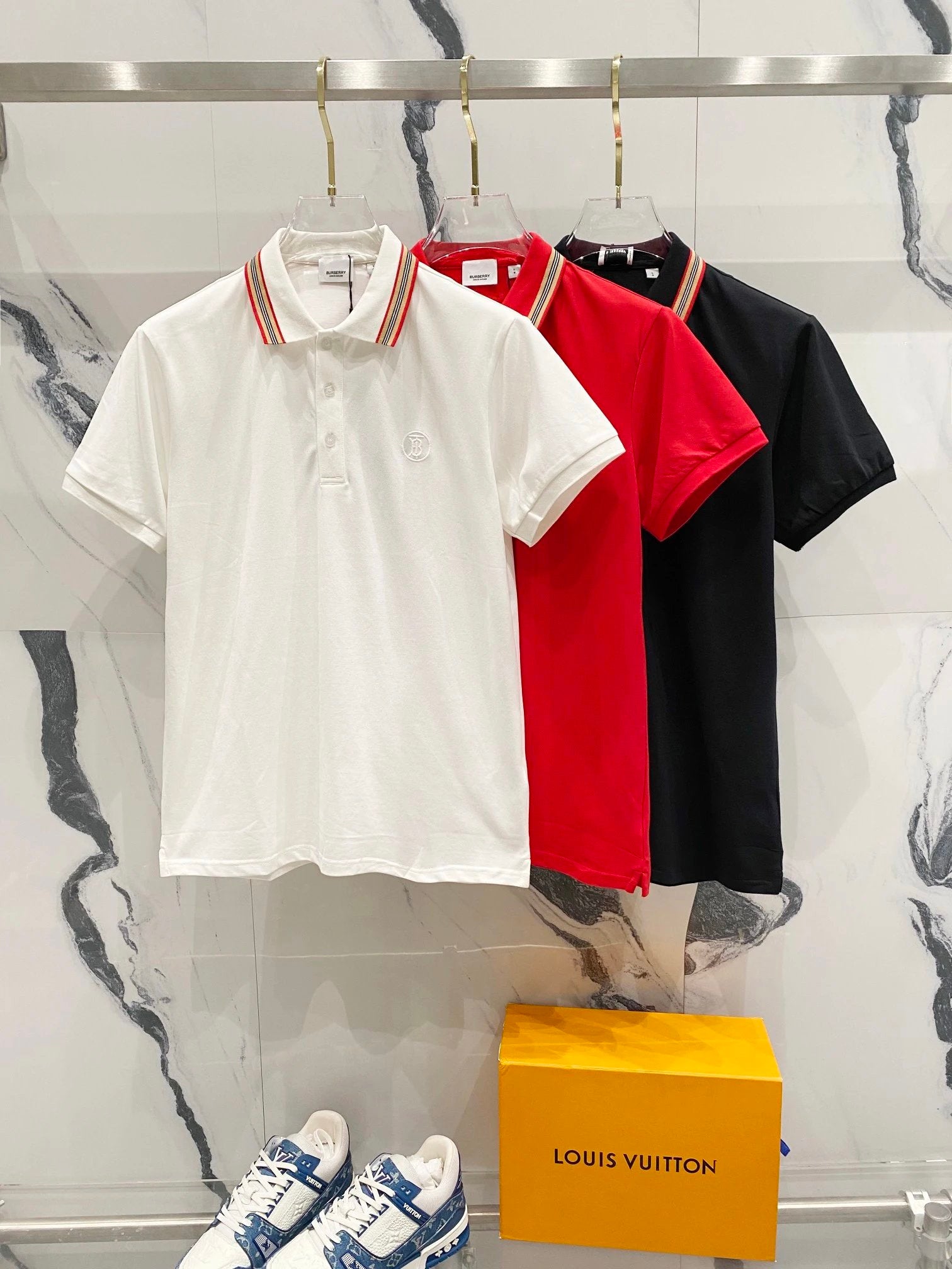 Burberry T-shirt Striped Collar TB Small Round Letter Stamps LOGO Embroidery POLO Short Sleeve Turn-down Collar Shirt Unisex Summer Loose Fit T Business Casual Half Sleeve Shirt Plus Size T-Shirt