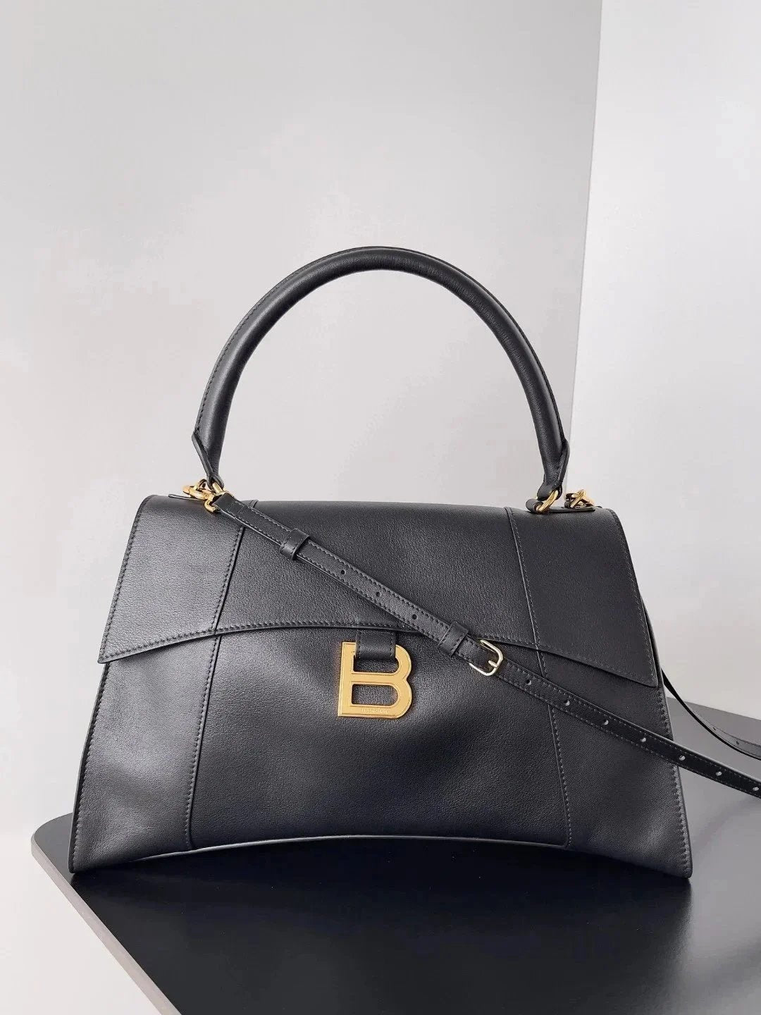 Balenciaga Bag Top version 【Treasure Item】2025ss New HourglassSoft Big Bag Shoulder Bag Crossbody Bag Underarm Bag Black Gold Sand Leak Bag Men and Women Bag