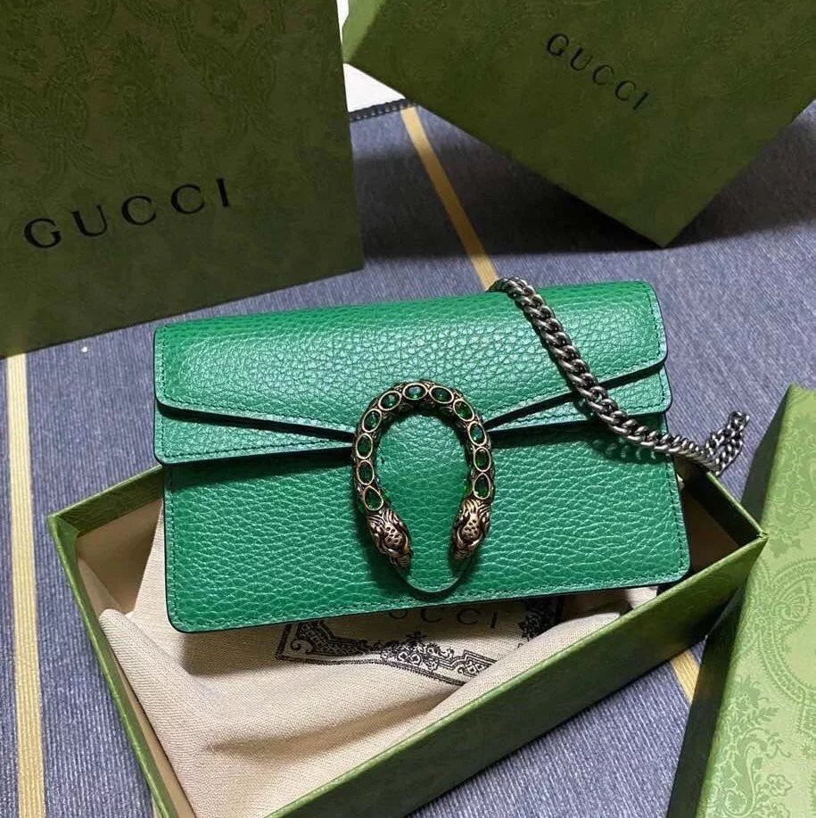 Gucci Women's Bag Top version 【Level Surrogate Shopping】Dionysus Dionysian cross-body bag mini Classic Presbyopic Khaki Mini Small Sized476432421970Classic Wine God Buckle with Original Calfskin16.5cm Dionysus mini Wine God Mini Size