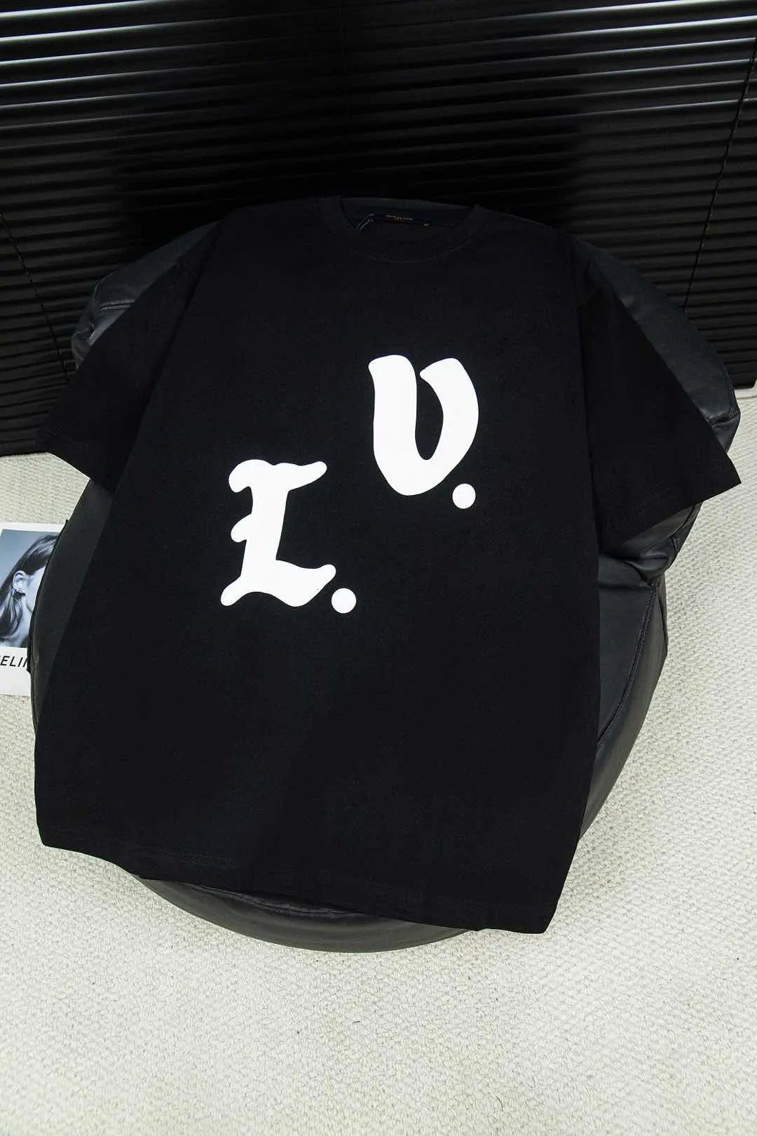 Louis Vuitton LV T-shirt Chest Letter Print logo round Neck Short Sleeve25ss New pure cotton T Unisex T-Shirt OS Drop Shoulder Loose Fit Base Shirt Top T-Shirt Short Sleeve
