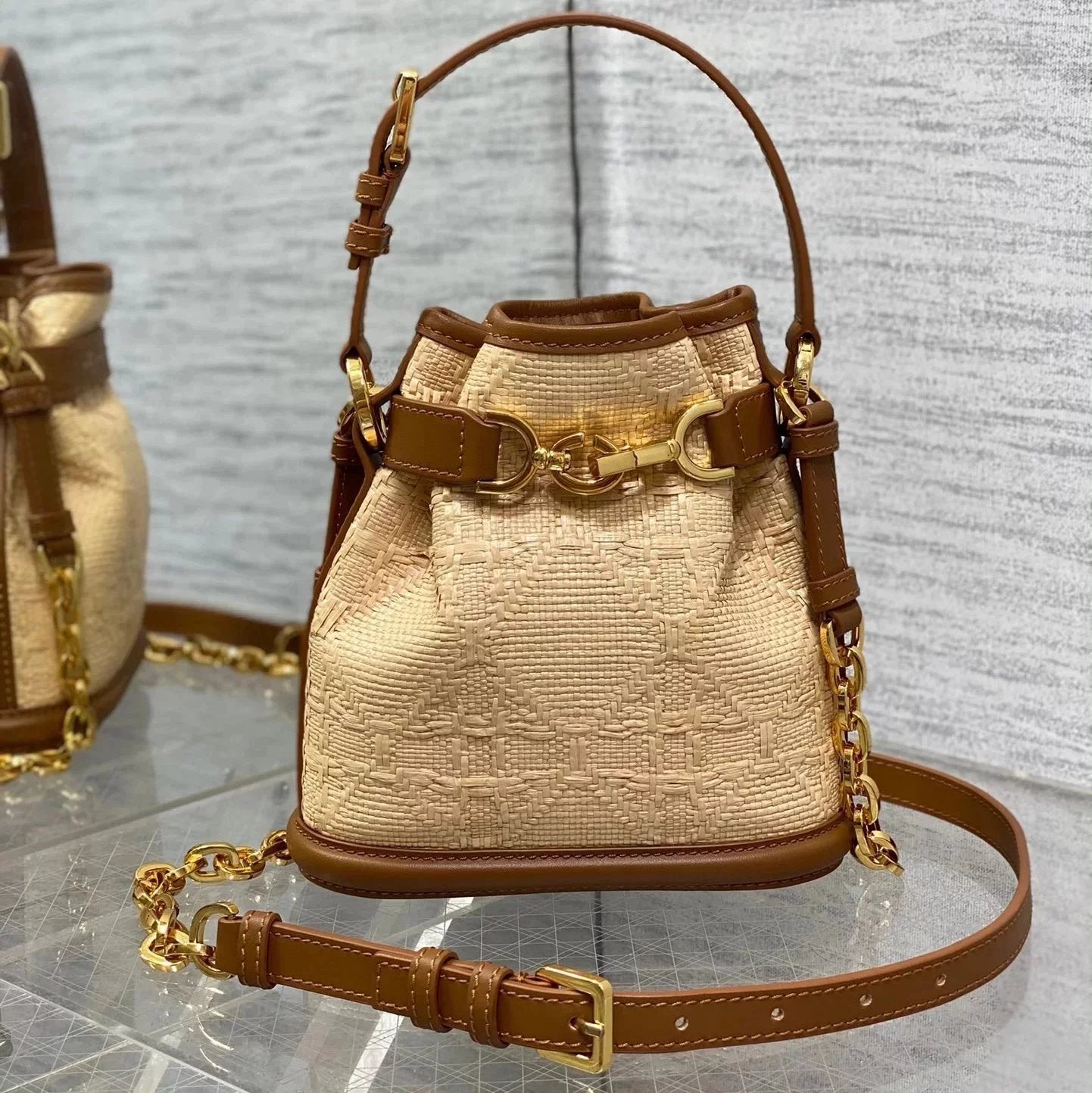 Dior Women's Bag Top version 【Original Factory】Latest Bucket Bag Brick Cabinet Latest C&#39;est Series Handbag New Cest Water Bucket Bag Handbag Shoulder Underarm Bag Classic Retro Patterns Small Bucket Bag Bucket Bag Tote Bag Handmade Straw Bag Woven Bag