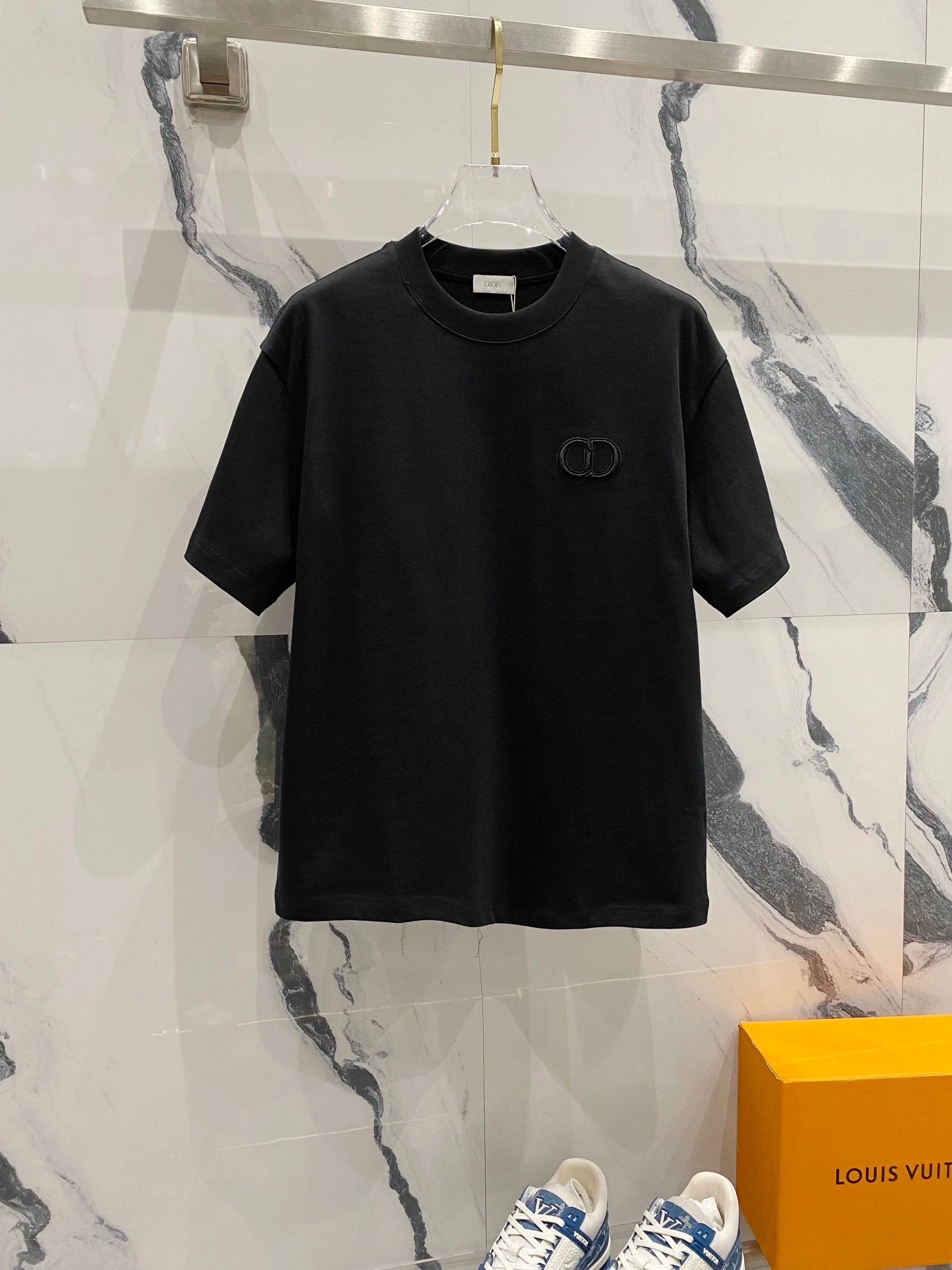 Dior T-shirt Minimalist Brand CD Letter Embroidery LOGO round Neck Short Sleeve25ss New Pure Cotton Unisex Style T T-shirt OS Loose Fit Base Shirt Casual Short Sleeve Top T-Shirt