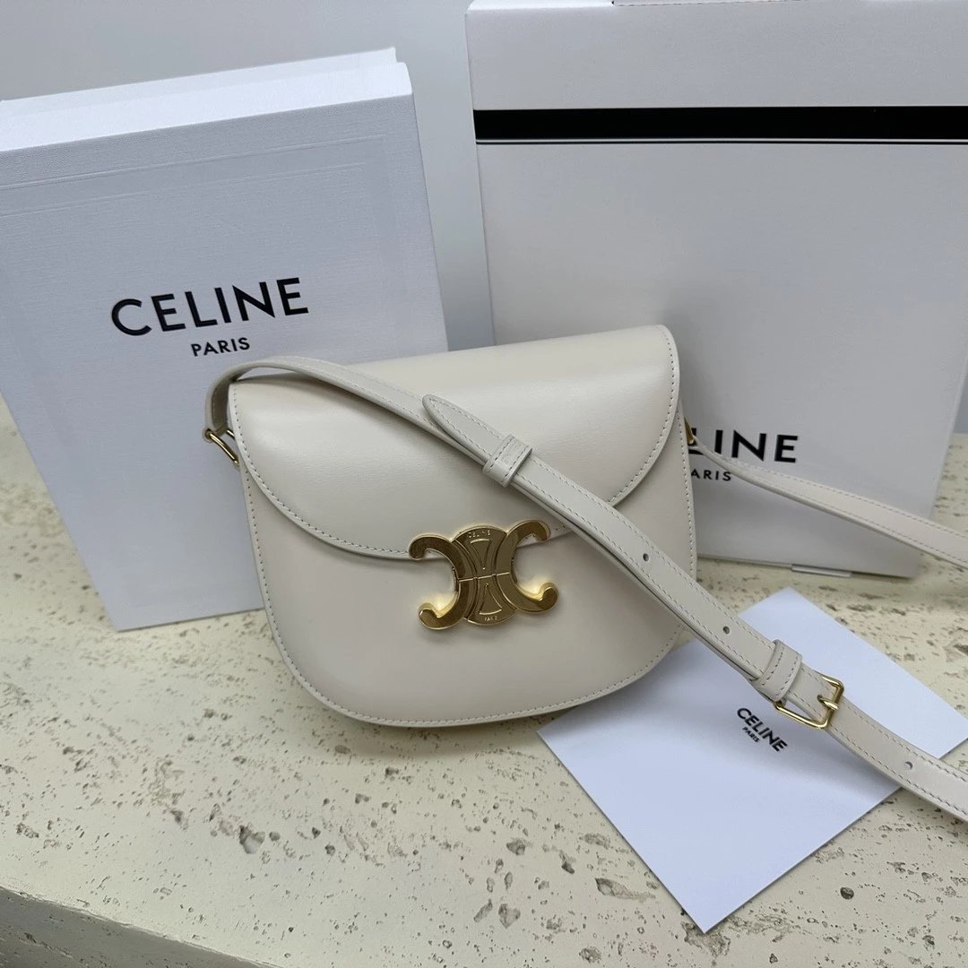 Celine women's bag Top version 【Original Leather High Version】2022New Online Popular Bags Recommend Early Autumn New Triomphe Arc De Triomphe Saddle Bag Horseshoe Bag round Crossbody Bag Cattle Leather Bag110413