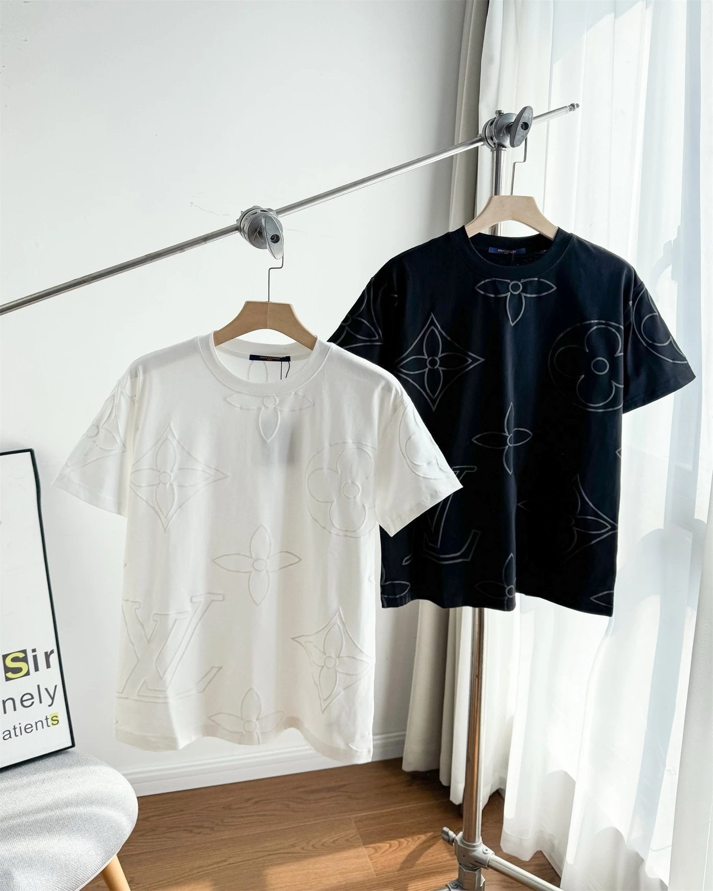 Louis Vuitton LV T-shirt Printed with Old Flowers logo round Neck Short Sleeve25ss New Pure Cotton Unisex Style T T-shirt OS Loose Fit Base Shirt Half Sleeve T-Shirt Top Half Sleeve
