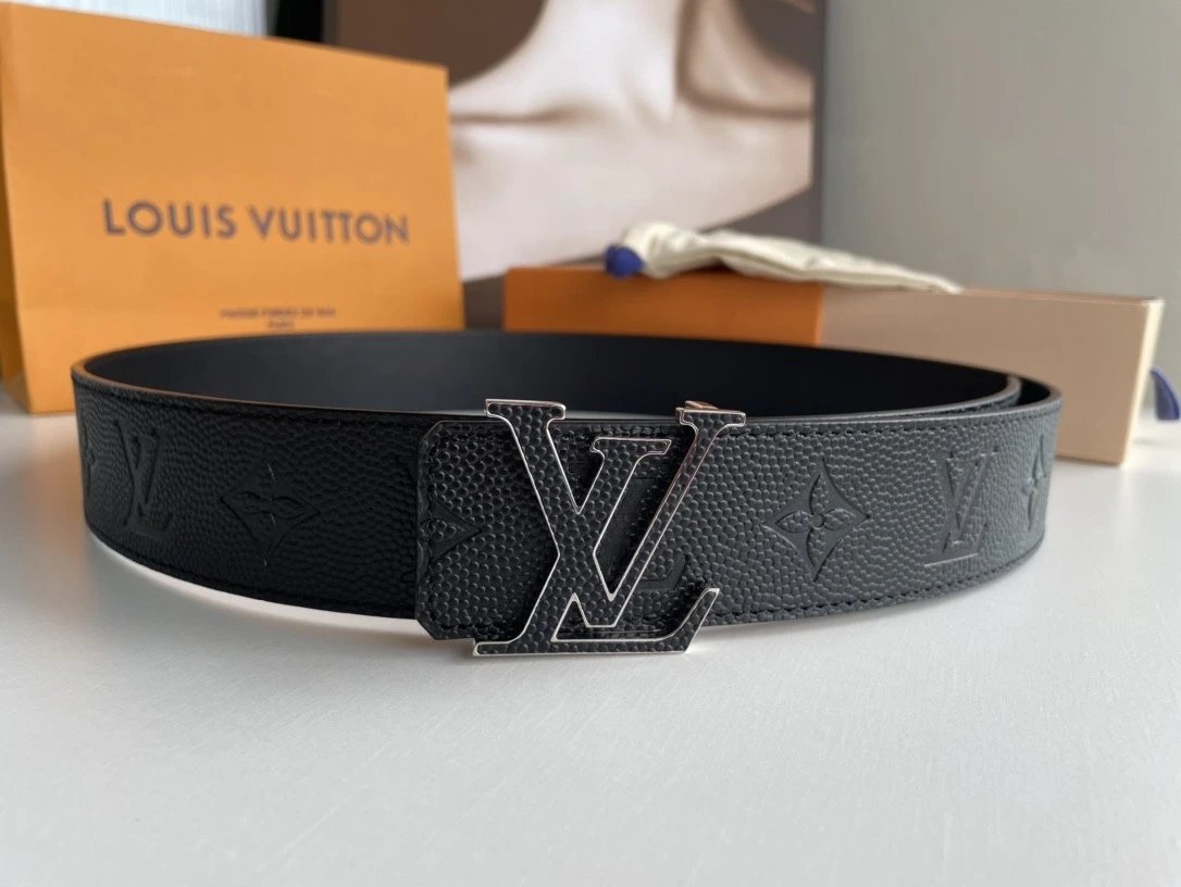 Louis Vuitton LV Belt Top version The Most New Belt4.0cm Men's Belt Metal Buckle Men's Leather Belt with Classic Chessboard Plaid Belt with Genuine Goods Packaging