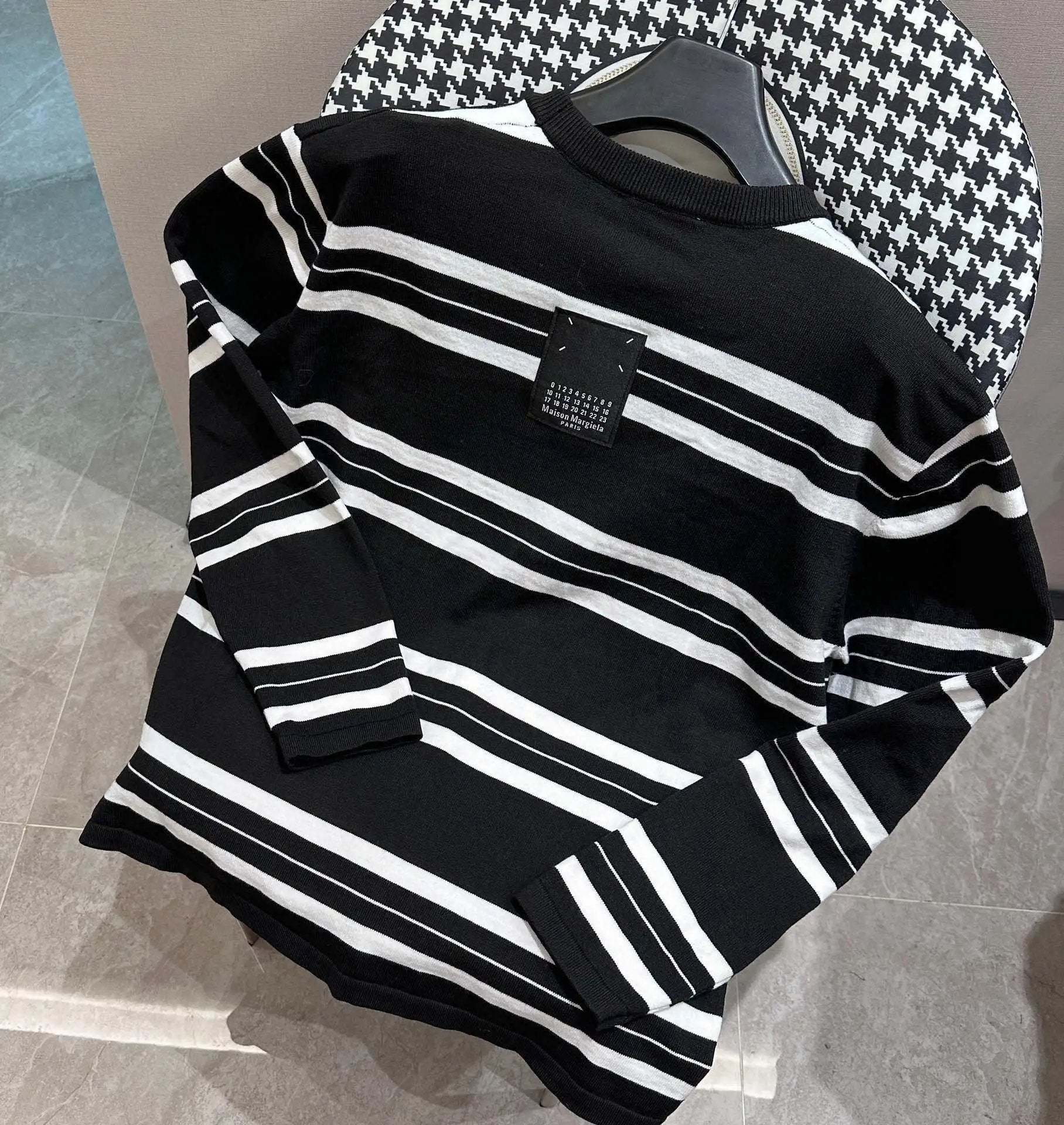 Maison Margiela Sweater Striped Crew Neck Sweater Long Sleeve Pullover Thickened Lazy Style OS Loose Fit Jacket Unisex Same Style Inner Versatile Casual Top