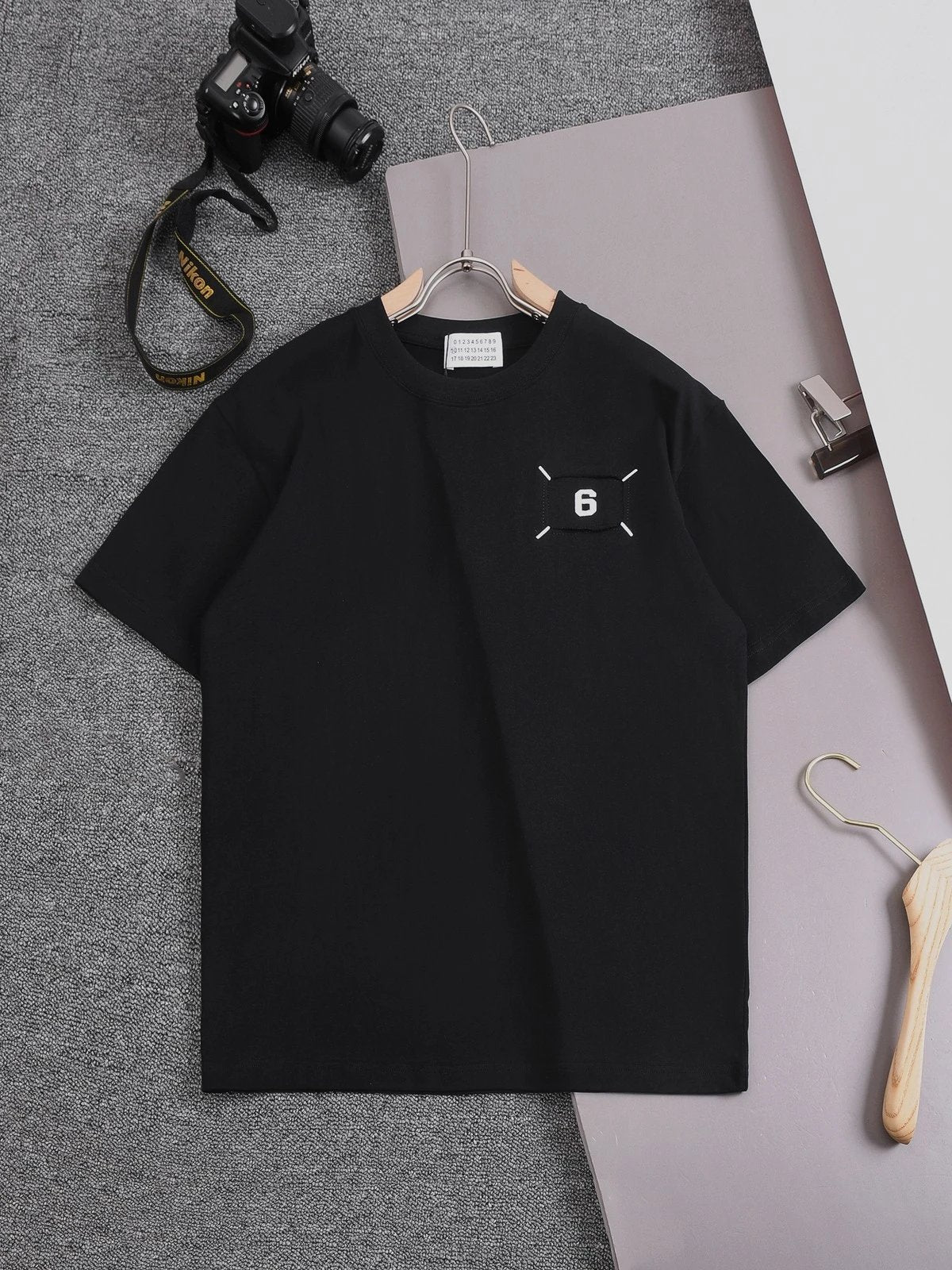 Maison Margiela T-shirt Hollow Out Flocking logo round Neck Short Sleeve25ss New Pure Cotton Unisex Style T T-shirt Base Shirt Tee Shirt OS Loose design
