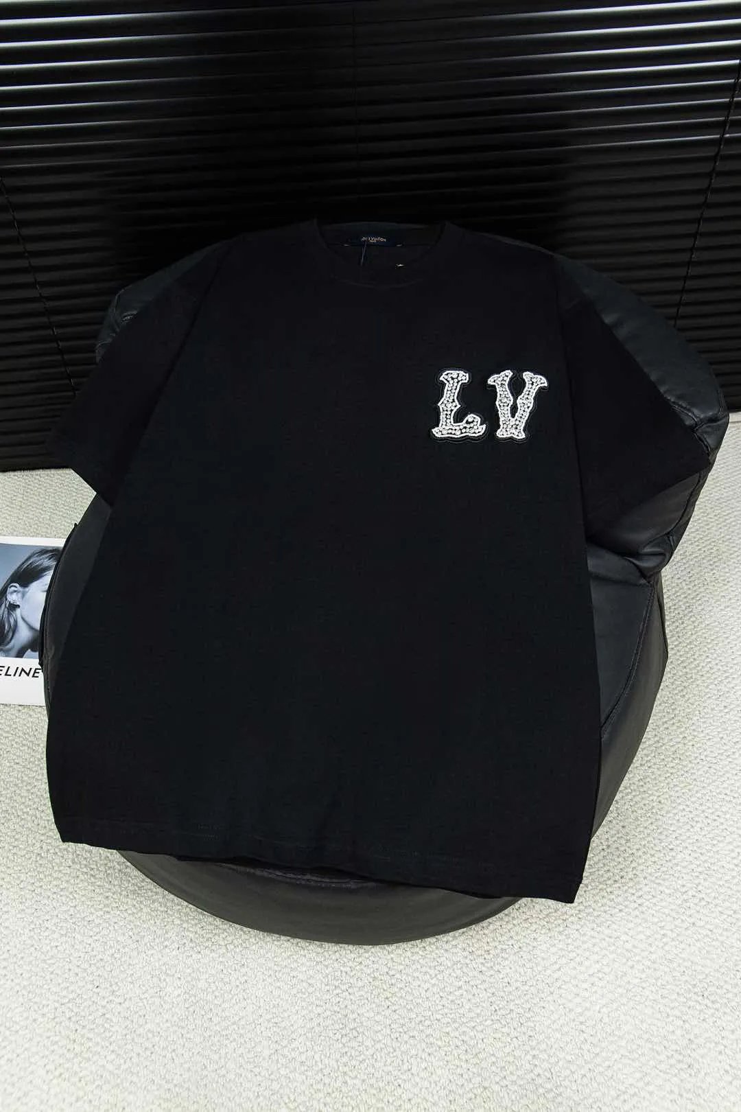 Louis Vuitton LV T-shirt Embroidery on the chest logo round Neck Short Sleeve25ss New pure cotton T Unisex T-Shirt OS Loose Fit Base Shirt Top Half Sleeve T-Shirt