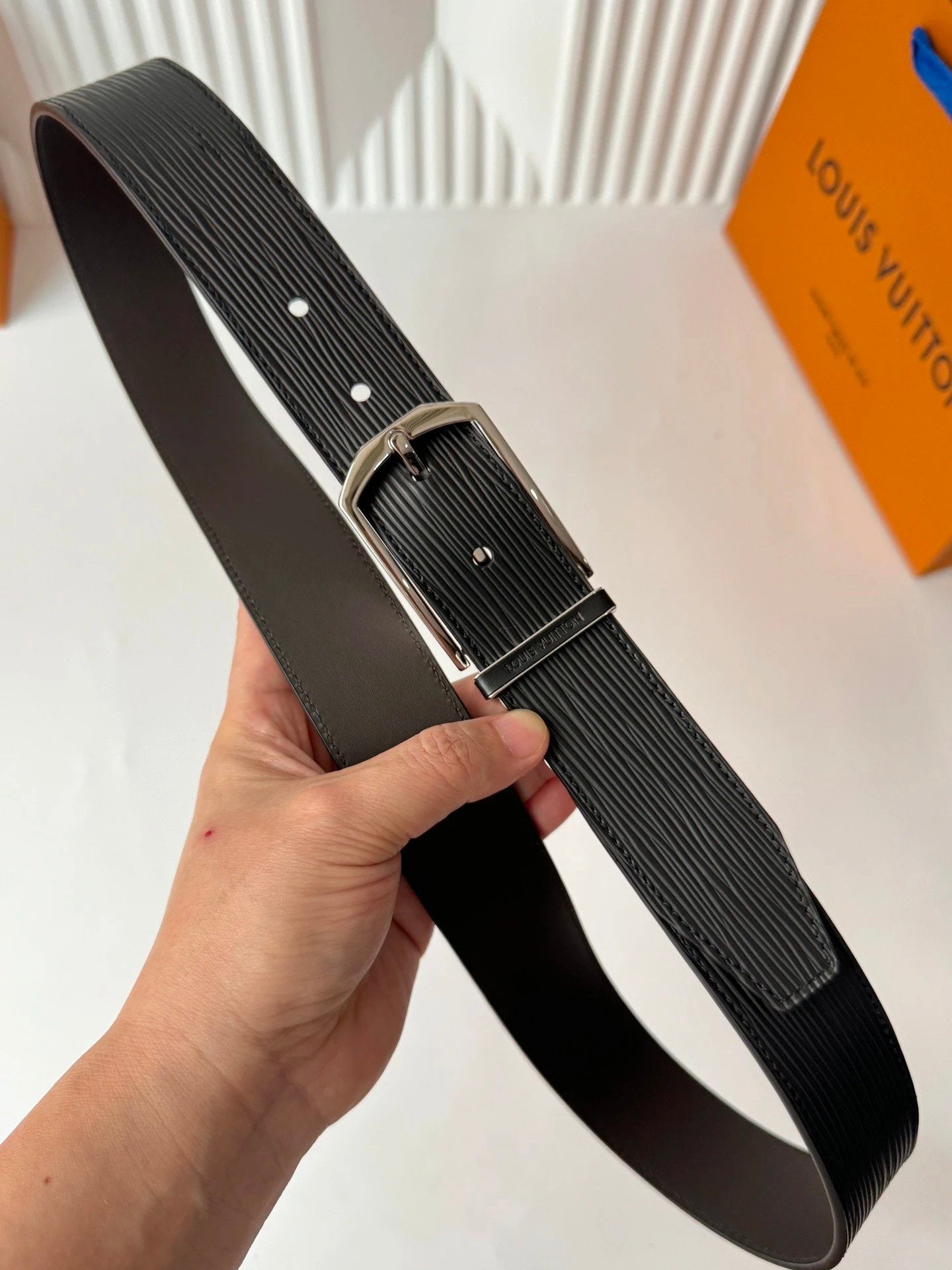 Louis Vuitton LV Belt Top version The Most New Belt3.5cm Men's Belt Metal Buckle Men's Leather Belt with Classic Chessboard Plaid Belt with Genuine Goods Packaging