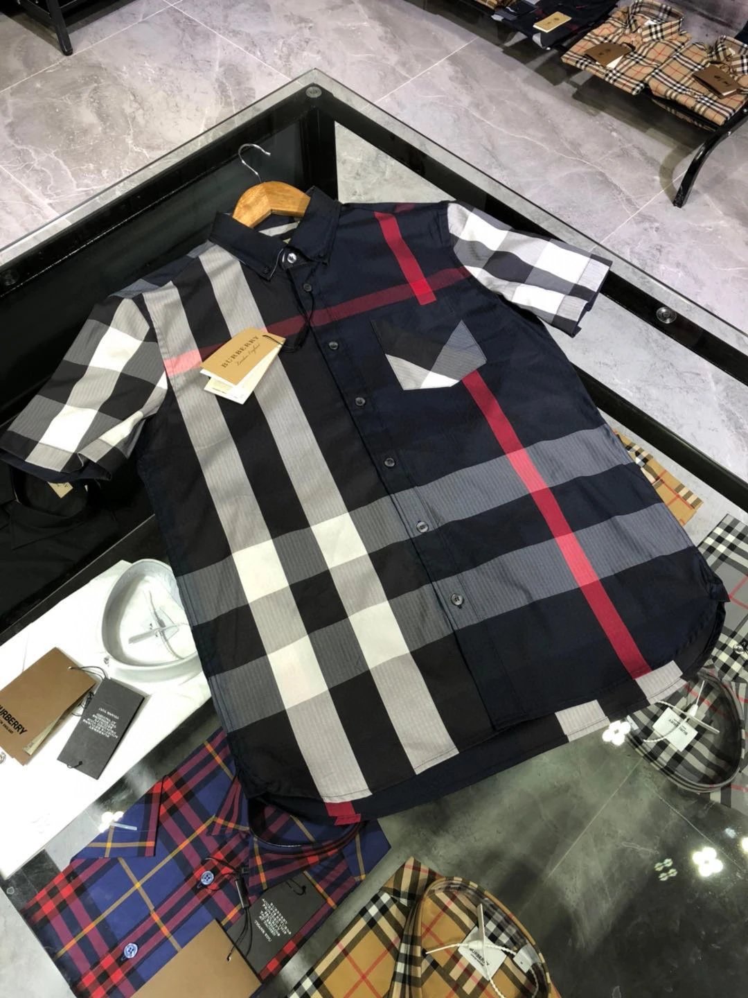 Burberry Shirt Elastic Cotton Poplin Short Sleeve Shirt25ss New Solid Color Vintage Plaid Striped Cotton Patchwork Striped Unisex Jacket Shirt Casual Business Versatile