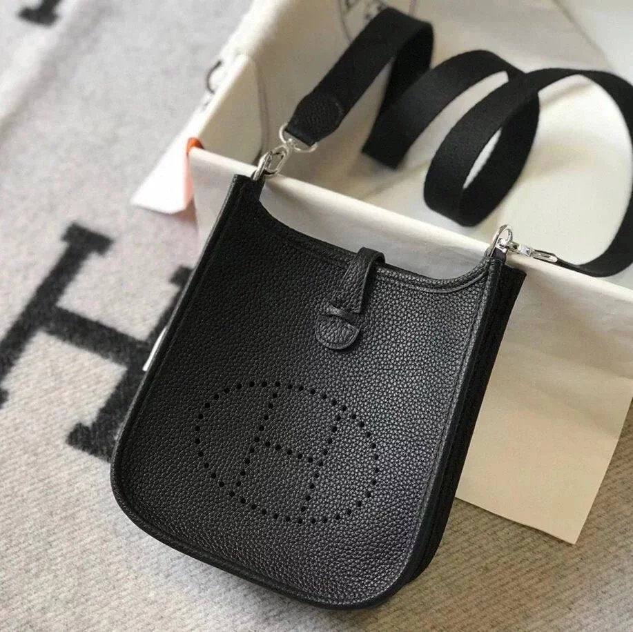 Hermes women's bag Top version New Beeswax Thread Sewing Handmade EvelyneminiH Home Mini Calfskin Hollow-out Evlin Bag Letter Punching Bag Elephant Gray Golden Brown Milkshake White and Black Shoulder Crossbody Buckle Women's Bag