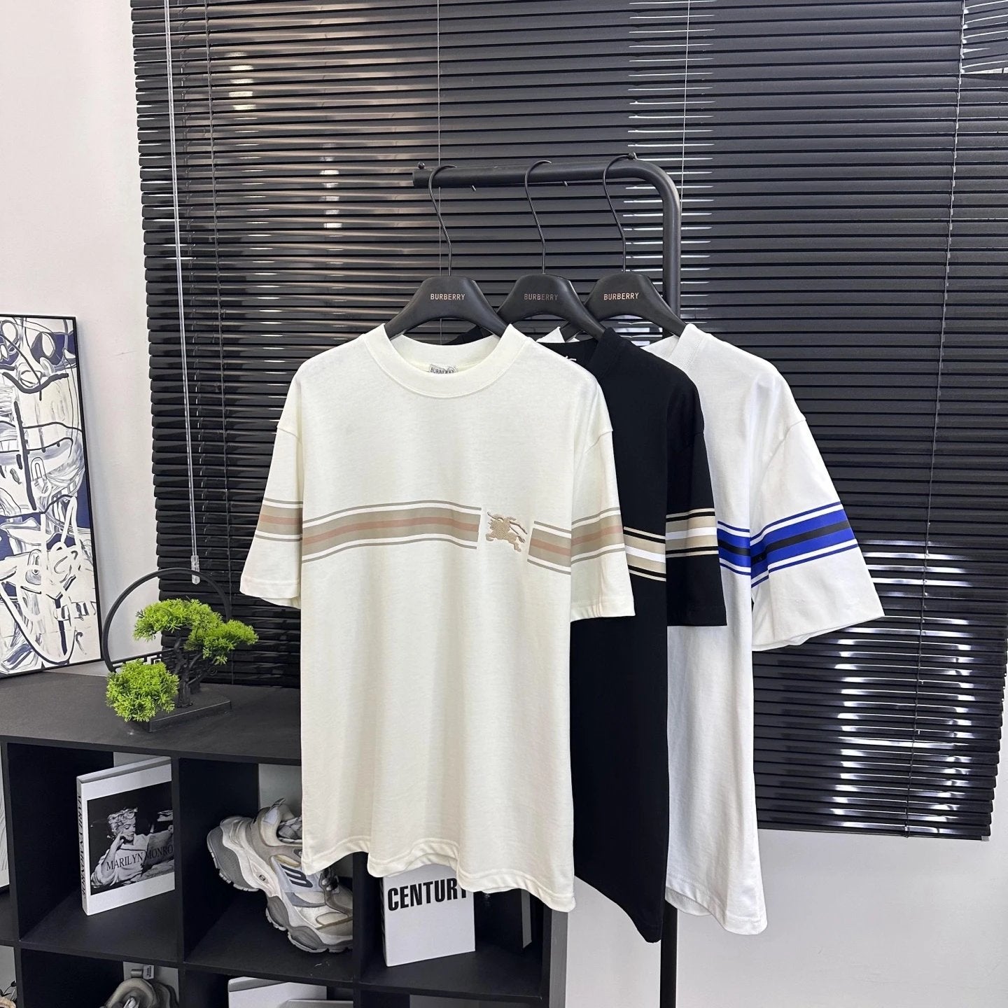 Burberry T-shirt Embroidered Printed Stripes logo round Neck Short Sleeve25ss New pure cotton T Unisex T-Shirt OS Loose Fit Base Shirt Top Half Sleeve T-Shirt
