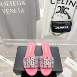 Chanel Shoes High Quality Counter New Mier Slippers
Temperament wild！High-End Quality，It Looks Super Nice on My Feet！
Vamp Woolen Material/Sheepskin Lining Pad
Exquisite Handmade Electric Embroidery
Classic Never out of Date.
Handmade Diamond Grid Stitchi