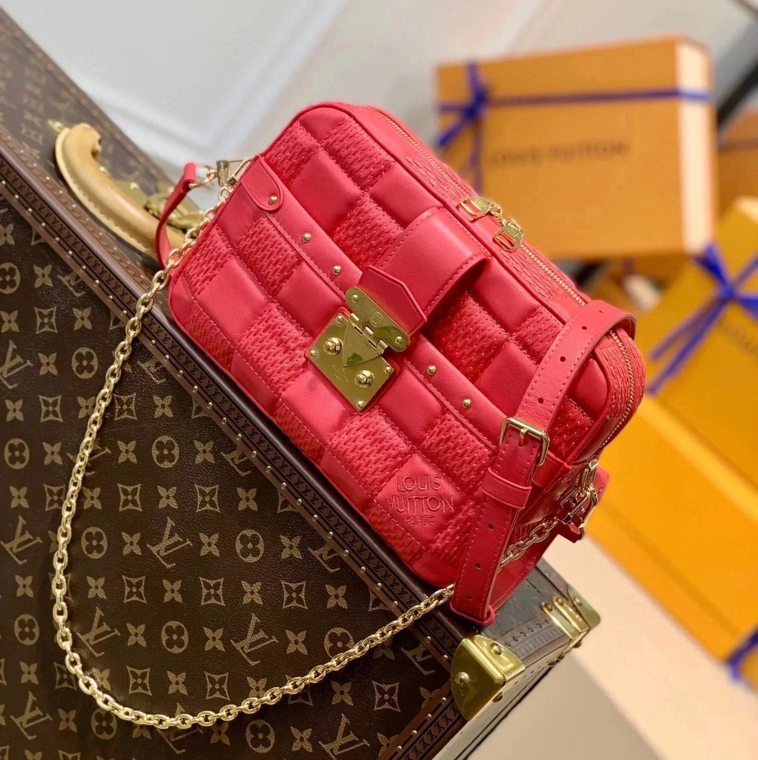 Louis Vuitton LV Women's Bag 【Original Order】TROCA Small Size Medium Handbag M59114Black m59115Blue m59118Peach pink m59111Apricot trocadéro Camera Bag2021New Shoulder Messenger Bag Women's Twist Lock Bag S-lock Lock Rivet Plaid Bag Chain Bag Shoulder Bag