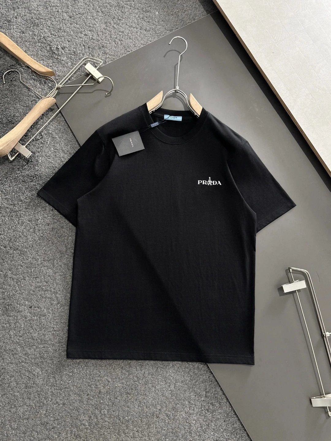 PRADA T-shirt Chest Letter Print logo round Neck Short Sleeve25ss New pure cotton T Unisex T-Shirt OS Drop Shoulder Loose Fit Base Shirt Top T-Shirt Short Sleeve