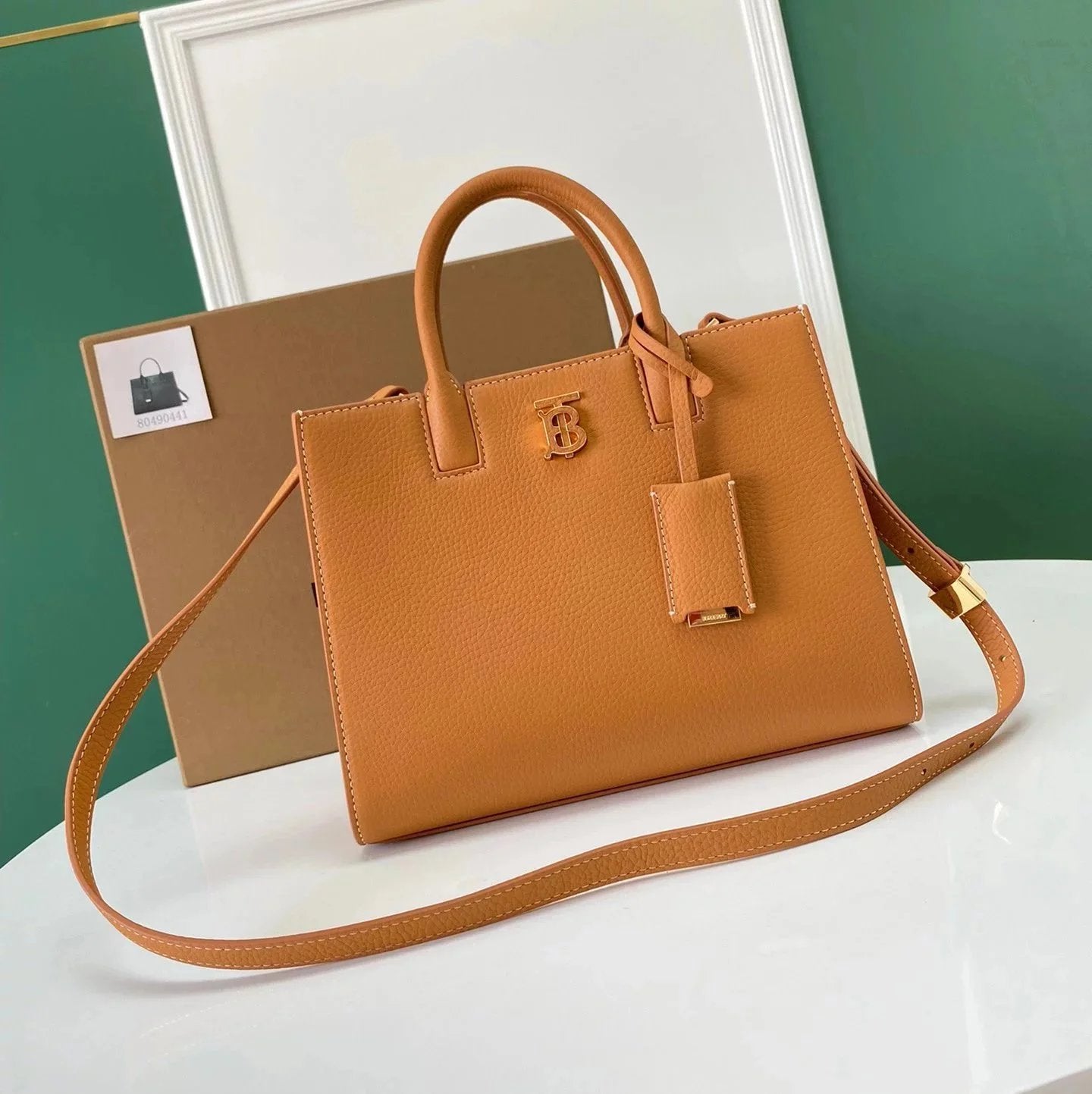 Burberry Women's Bag Top version 【Original Leather Surrogate Shopping Edition】Autumn and Winter New Women's Clothes Tote Bag Latest Version Tote Tote Bag Women's Shopping Bag Vegetable Basket Bag Portable Briefcase Thomas Exclusive Identification.