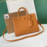 Burberry Women's Bag Top version 【Original Leather Surrogate Shopping Edition】Autumn and Winter New Women's Clothes Tote Bag Latest Version Tote Tote Bag Women's Shopping Bag Vegetable Basket Bag Portable Briefcase Thomas Exclusive Identification.