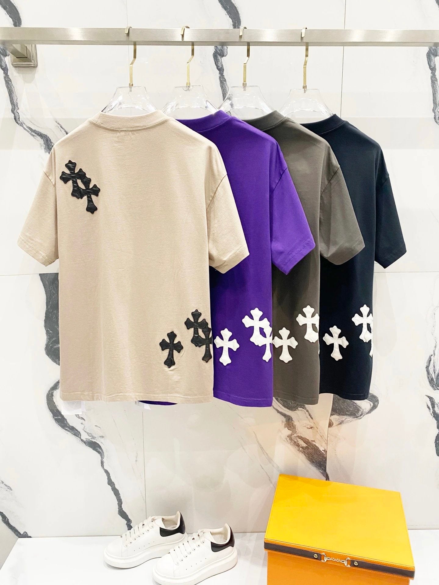 Chrome Hearts T-shirt Front and Rear Stickers logo round Neck Short Sleeve25ss New pure cotton T Unisex T-Shirt OS Loose Fit Base Shirt Top Half Sleeve T-Shirt