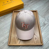 Louis Vuitton LV Hat Letter Printing logo Baseball Cap Sunshade Sun Protection Duckbill Cap Large Head Circumference Slimming Face Curved Brim Versatile Sports Hat for Men and Women Couples Same Style
