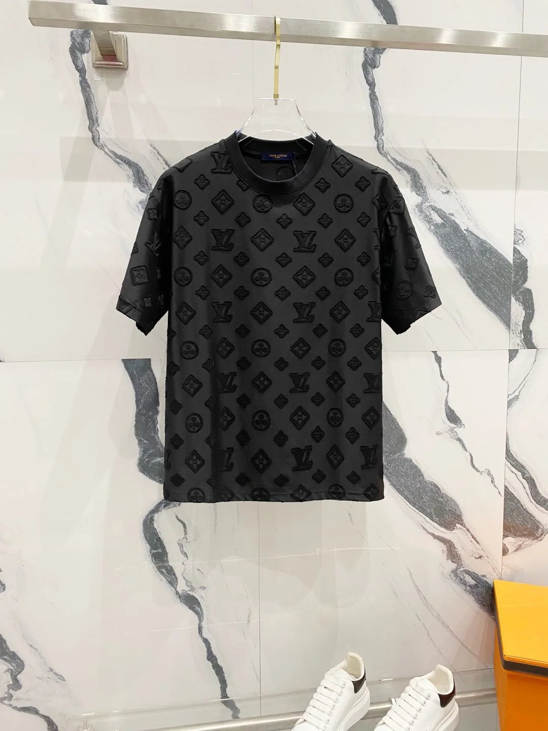 Louis Vuitton LV T-shirt Allover Letter Clover Jacquard logo round Neck Short Sleeve25ss New Pure Cotton Unisex Style T Casual T-Shirt Base Layer Shirt OS Loose Fit Half Sleeve Top Plus Size