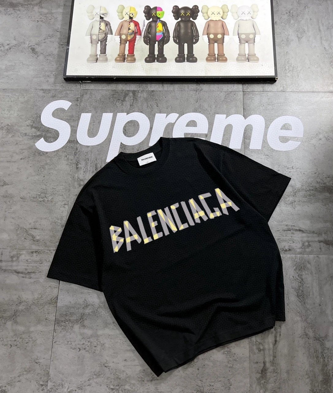Balenciaga T-shirt Vintage Letter Print on Chest logo round Neck Short Sleeve25ss New pure cotton T Unisex T-Shirt OS Drop Shoulder Loose Fit Base Shirt Top T-Shirt Short Sleeve