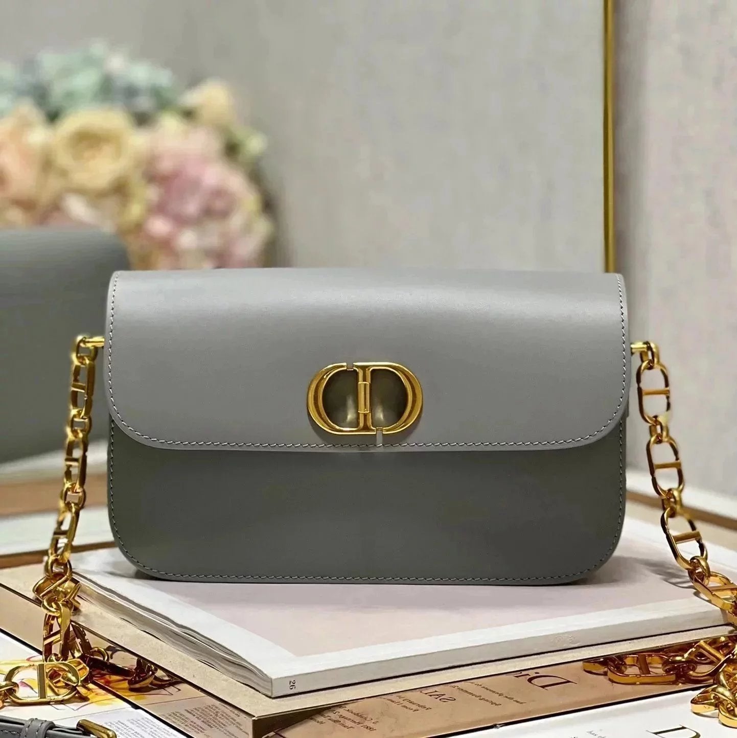 Dior Women's Bag Top version 【Version】2023New Montaigne30MontaigneAvenue Handbag Chain Version Montian Messenger Bag Shoulder Bag Clutch Cattle Leather Bag Women's Bag