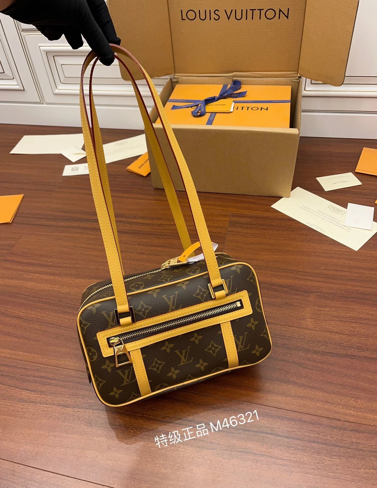 Louis Vuitton LV Women's Bag Top version 【Super Original Factory】2021New Year cite Handbag Vintage Bag Shoulder Bag Underarm Bag Multiple Back Methods M46321