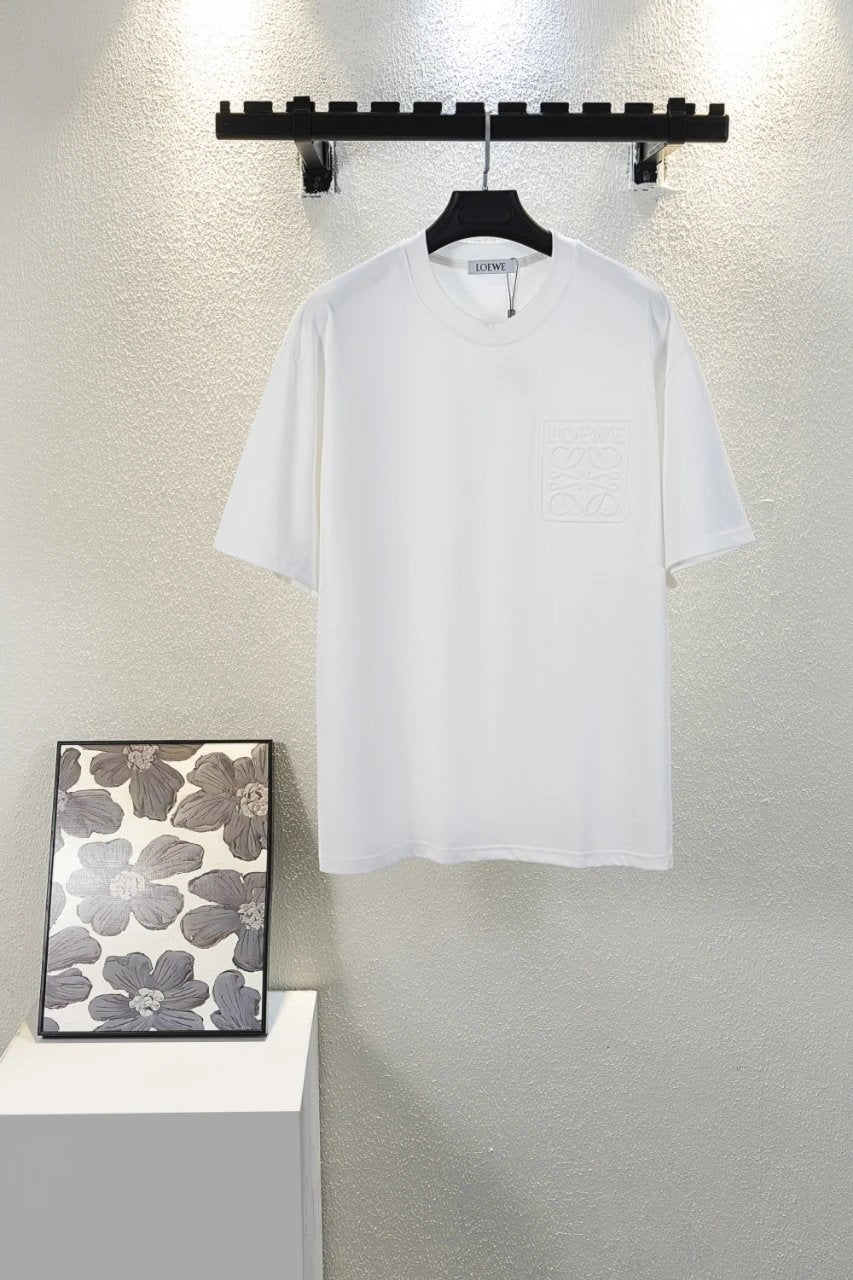 LOEWE T-shirt Embossed Letters on the Chest logo round Neck Short Sleeve25ss New pure cotton T Unisex T-Shirt OS Drop Shoulder Loose Fit Base Shirt Top T-Shirt Short Sleeve