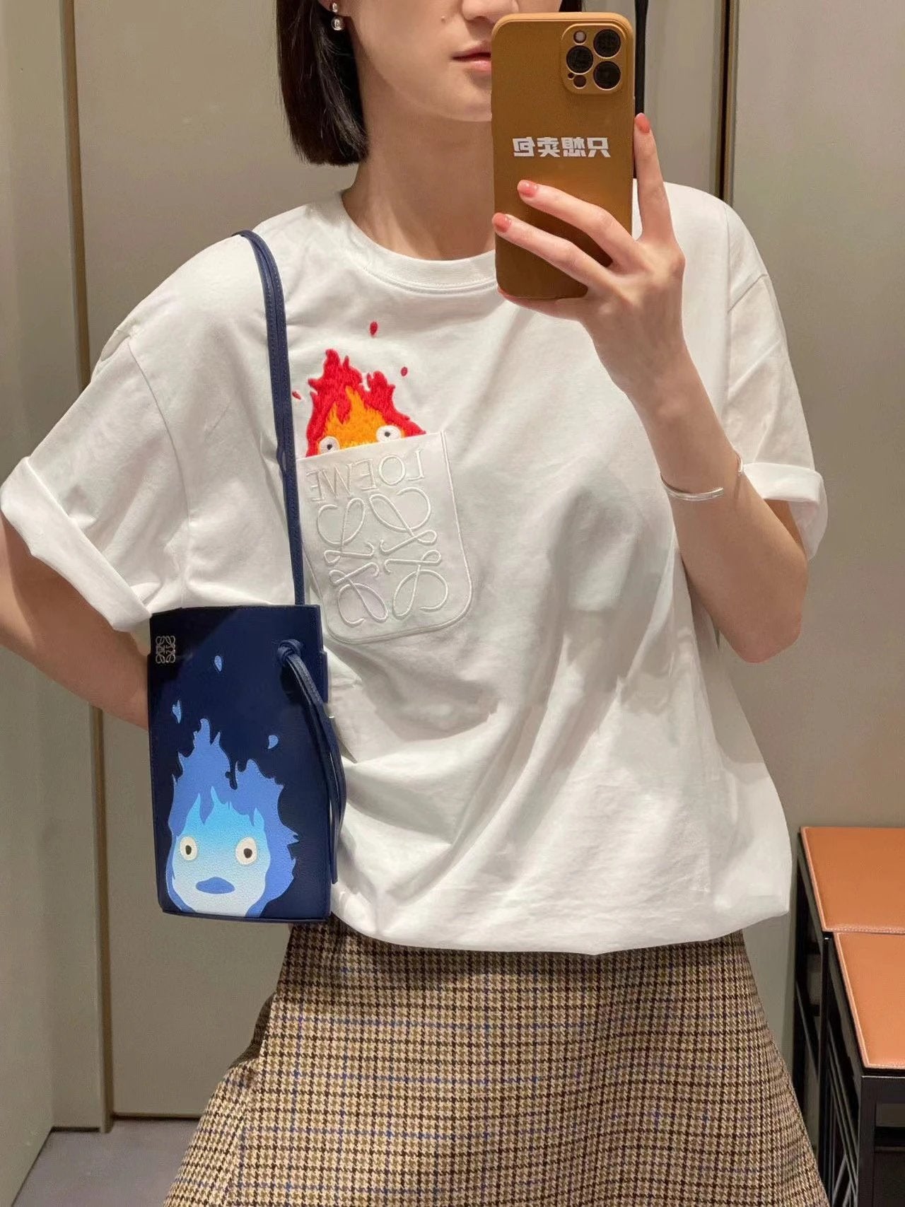 LOEWE T-shirt 24ss Hayao Miyazaki Joint-Name Series Haar's Mobile Castle Flame Embroidery Doll round Neck Short Sleeve Men and Women Same Style T T-shirt OS Loose Fit Base Shirt Casual Top Short Sleeve T-Shirt