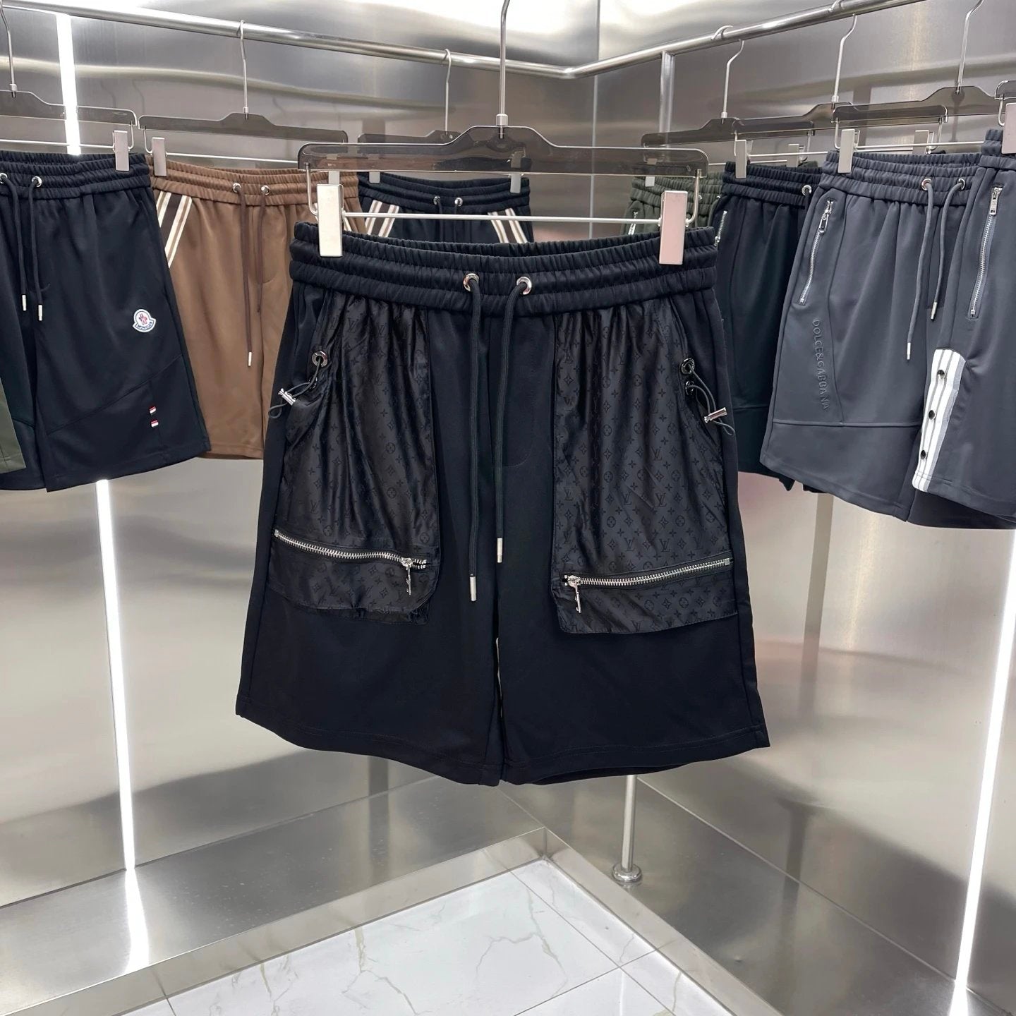 Louis Vuitton LV Shorts Front Pocket Full Print Jacquard logo Five-point Shorts25ss New Drawstring Casual Summer Pants5Two-in-One Casual Sweatpants for Men and Women, Pure Cotton Joggers