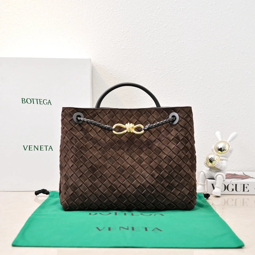 Bottega Veneta Women's Bag Top version 【Level Surrogate Shopping】Home Autumn and Winter New andiamo Handbag Woven Bag Suede Horoscope Buckle Briefcase Shopping Bag Tote Bag tote Bag Handbag Shoulder Crossbody Bag24Autumn and Winter Matte Leather New Women