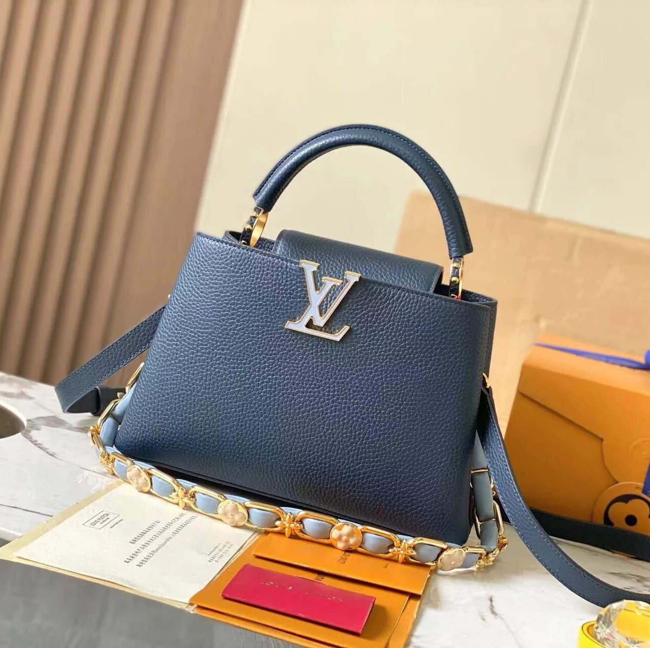 Louis Vuitton LV Women's Bag Top version 【Super Original Leather】2024New Version CAPUCINESBB Small Size Handbag Shell Bag Shell Button Upgraded Hardware Litchi Pattern Cowhide Portable Shoulder Messenger Bag M23288M23363