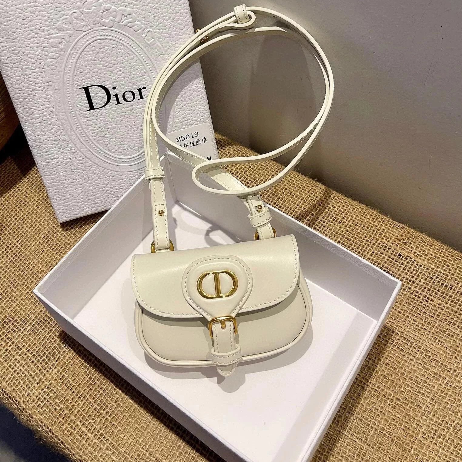 Dior Women's Bag Top version Women's Bag New Bobbymicro Series Super Mini Saddle Bag Glossy Cow Leather Buckle Shoulder Messenger Bag