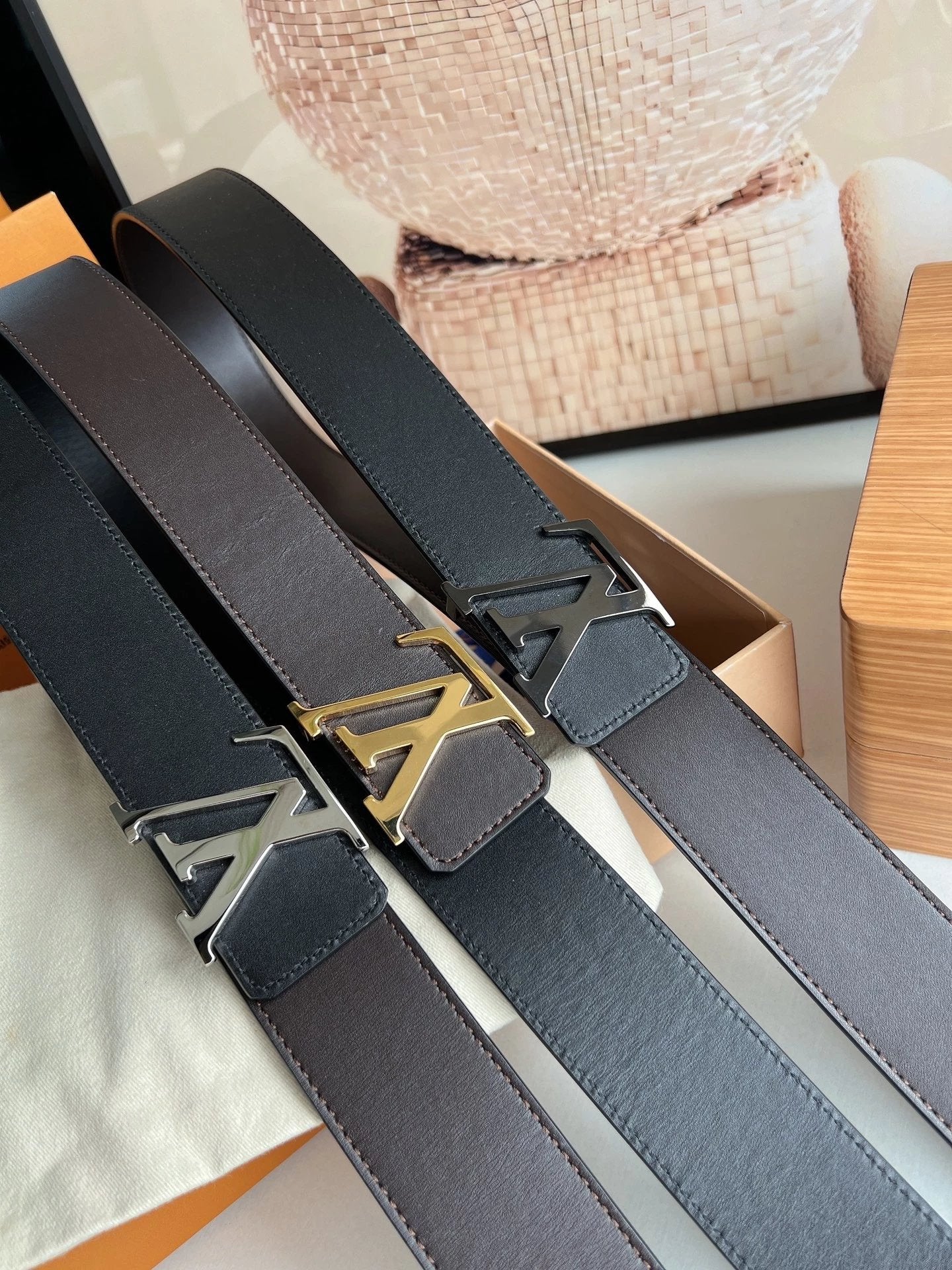 Louis Vuitton LV Belt Top version 【Counter Quality】The Most New Belt4.0cm Men's Belt Metal Buckle Men's Leather Belt with Classic Presbyopic Checkerboard Plaid Belt with Genuine Goods Packaging in and out of the Counter No Problem Versatile Casual Fashion