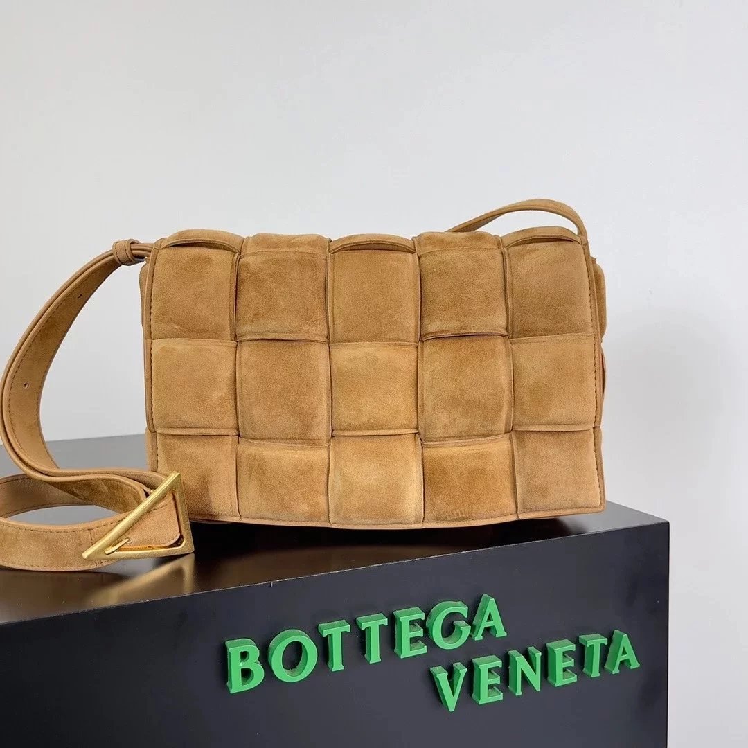 Bottega Veneta Women's Bag Top version 【Original Goods】Classic Woven Square Bag Cassette Pillow Bag Woven Square Bag Bubble Bag Cube Woven Bag Men's and Women's Handbags Same Style Crossbody Bag Shoulder Bag paddedminicassette6GRID Mini Small Pillow Bag